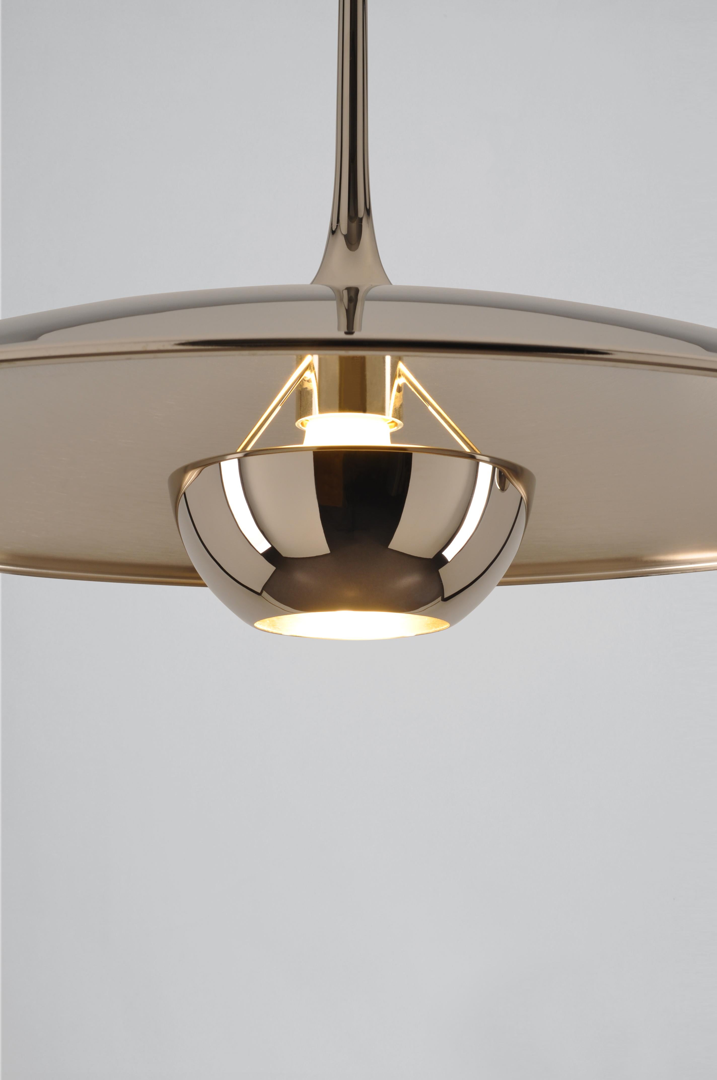 Tedesco Lampada a sospensione Florian Schulz Onos 55 Counterbalance in ottone lucido o nichel in vendita