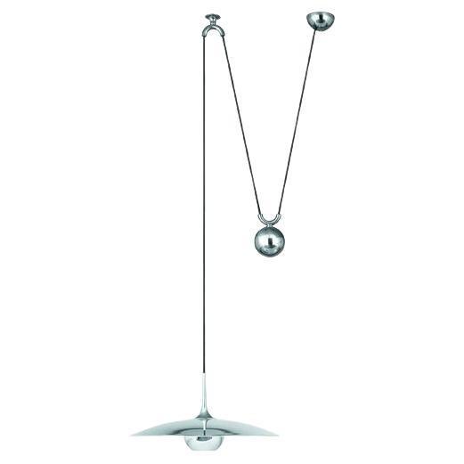 Eleganza e modernità: una grande lampada a sospensione in ottone nichelato lucido, regolabile e con contrappeso, modello 