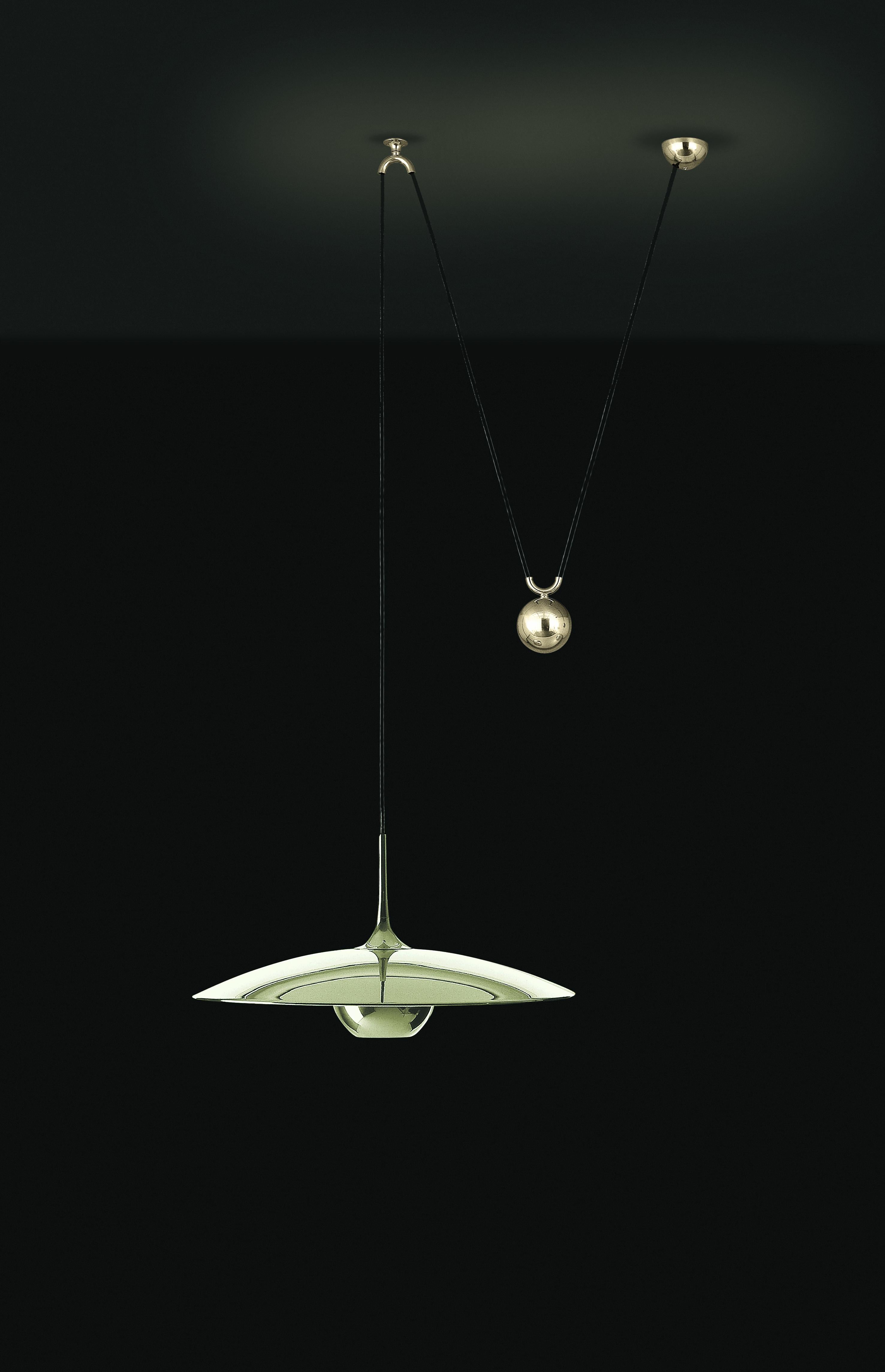 Calco Florian Schulz 'Onos 55', lampada a sospensione regolabile e controbilanciata in ottone nichelato in vendita