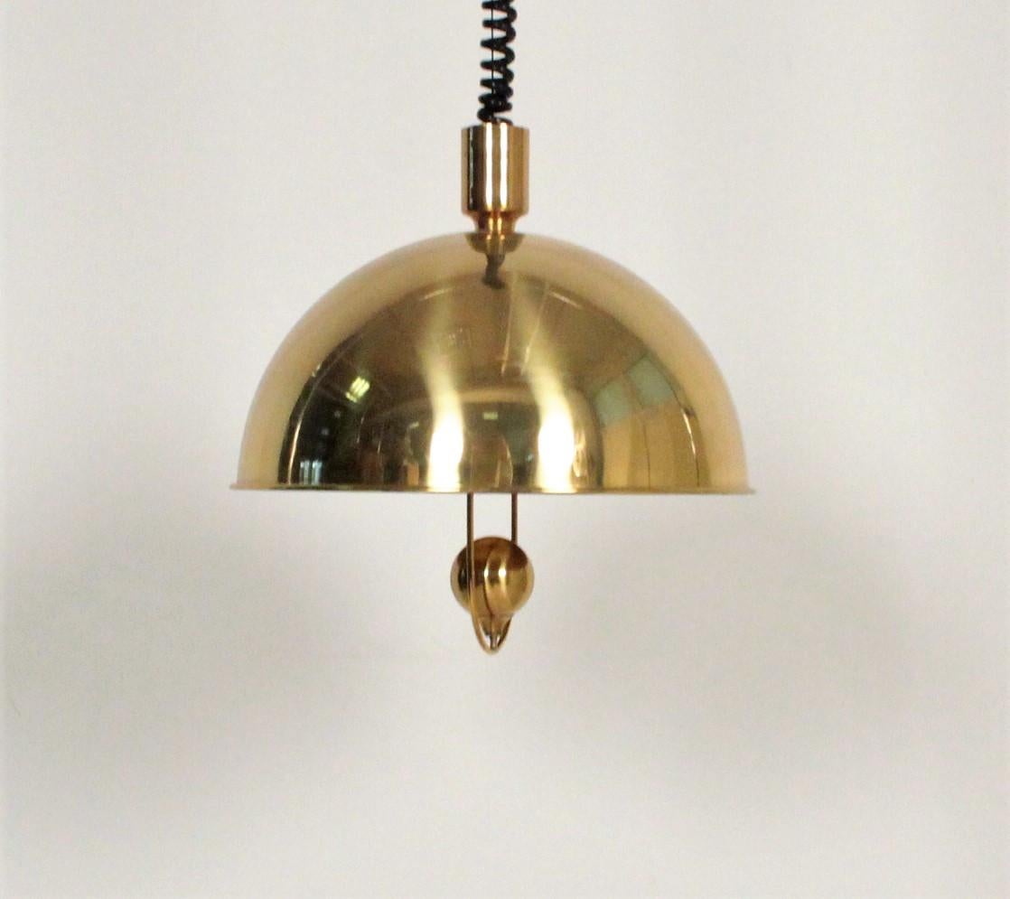 Florian Schulz Pendant Brass with Weight Light, Germany, 1970 In Good Condition For Sale In Paris, FR