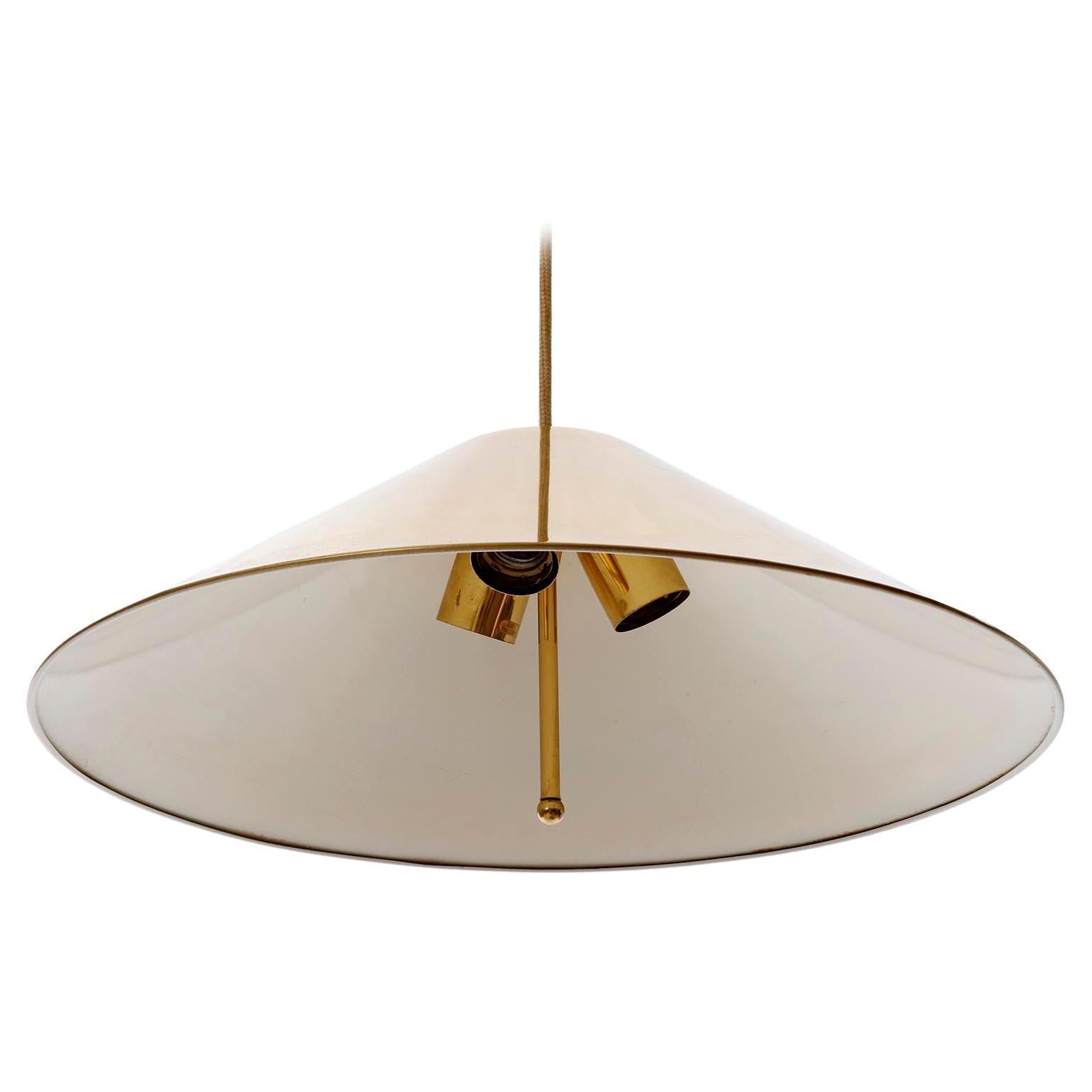 Mid-Century Modern Lampe à suspension de style Florian Schulz, contrepoids à contrepoids en laiton, 1970 en vente