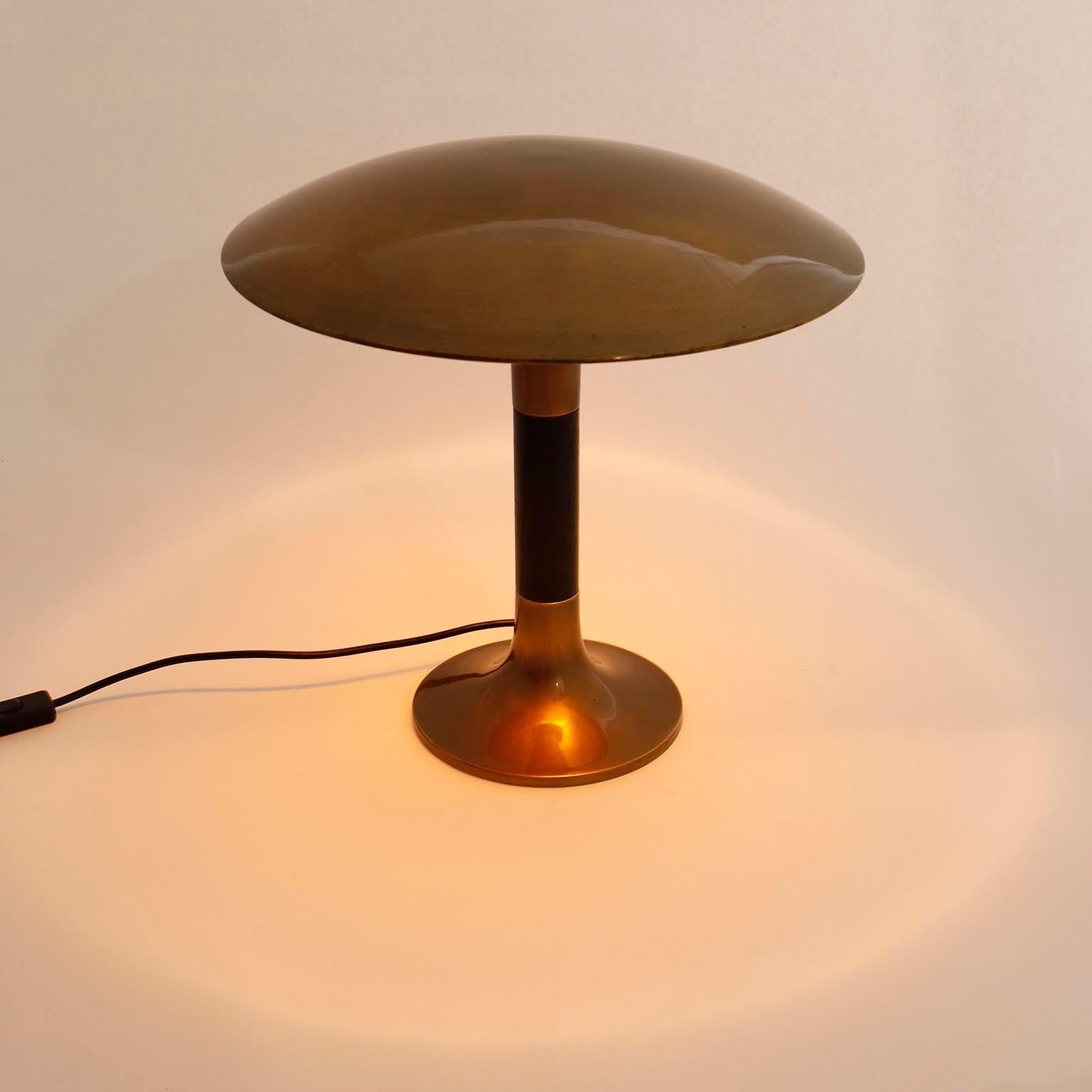 Florian Schulz Table Lamp Swivel Shade, Patinated Brass Ebonized Wood, 1970s 4