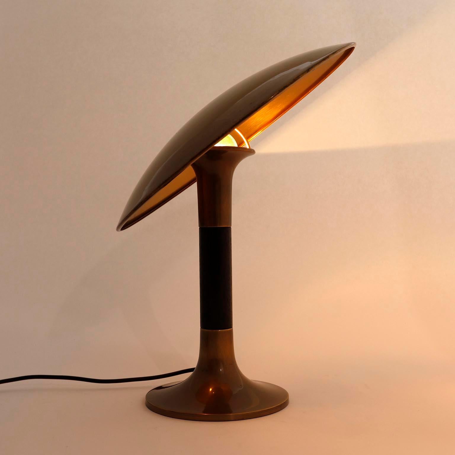 Florian Schulz Table Lamp Swivel Shade, Patinated Brass Ebonized Wood, 1970s 5