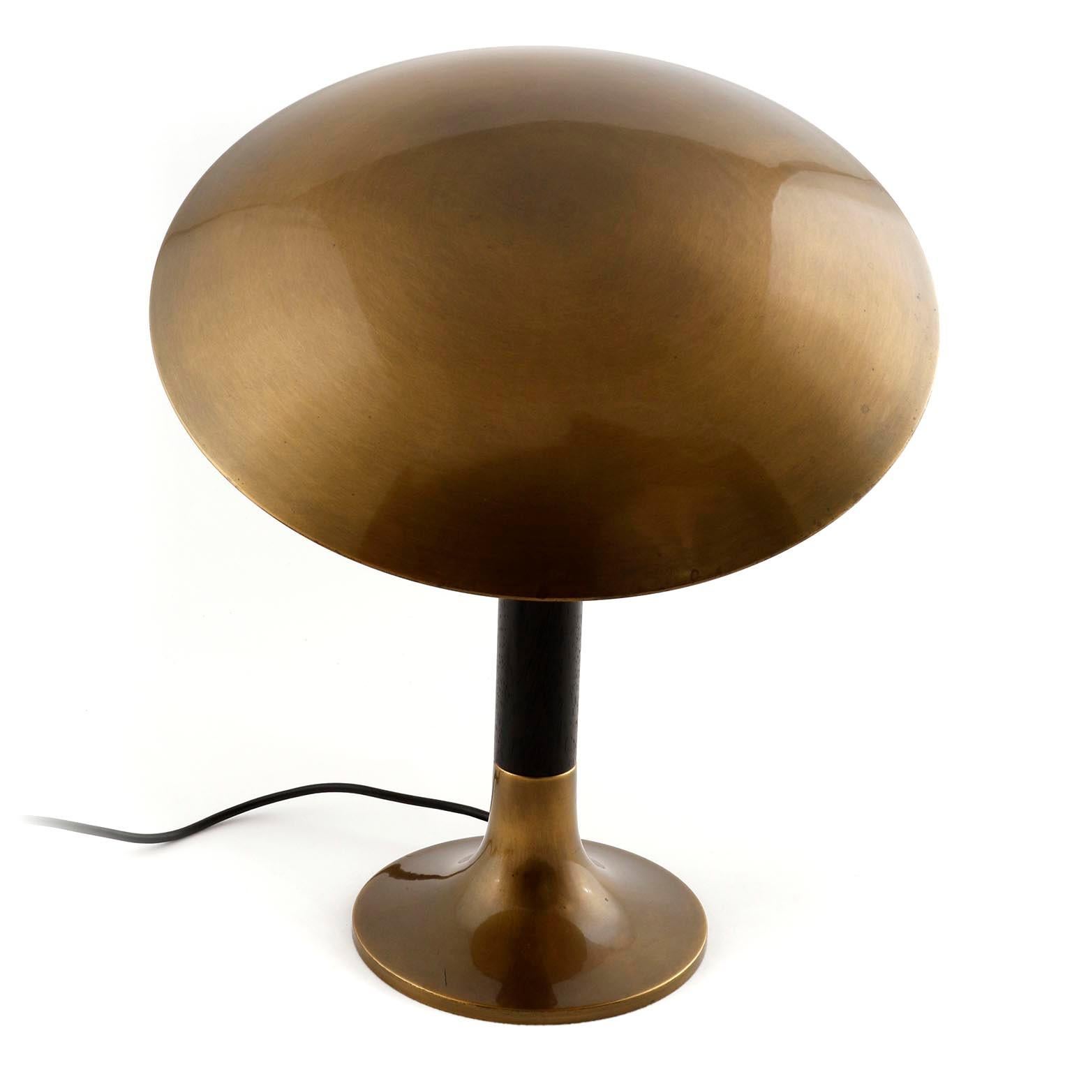 Late 20th Century Florian Schulz Table Lamp Swivel Shade, Patinated Brass Ebonized Wood, 1970s