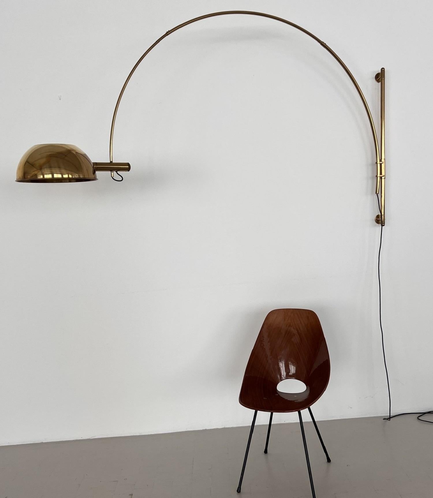 Mid-Century Modern Florian Schulz Vintage Adjustable XXL Wall Mounted Arc Lamp BOCA in Brass, 1970s