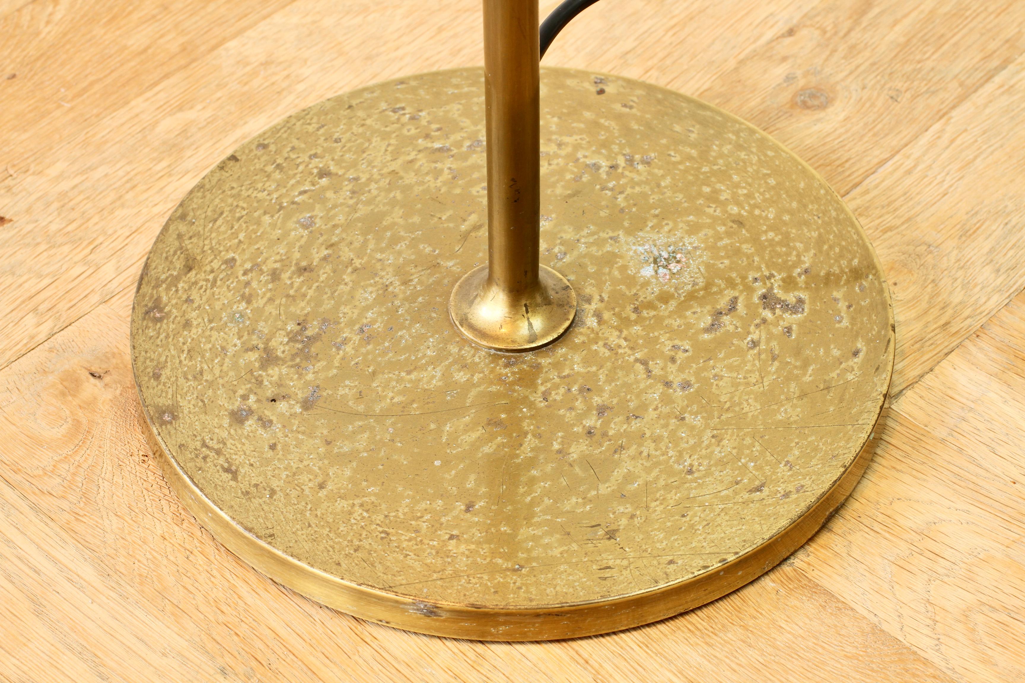 Florian Schulz Vintage Modernist Brushed Brass Adjustable Floor Lamp, circa 1985 For Sale 10