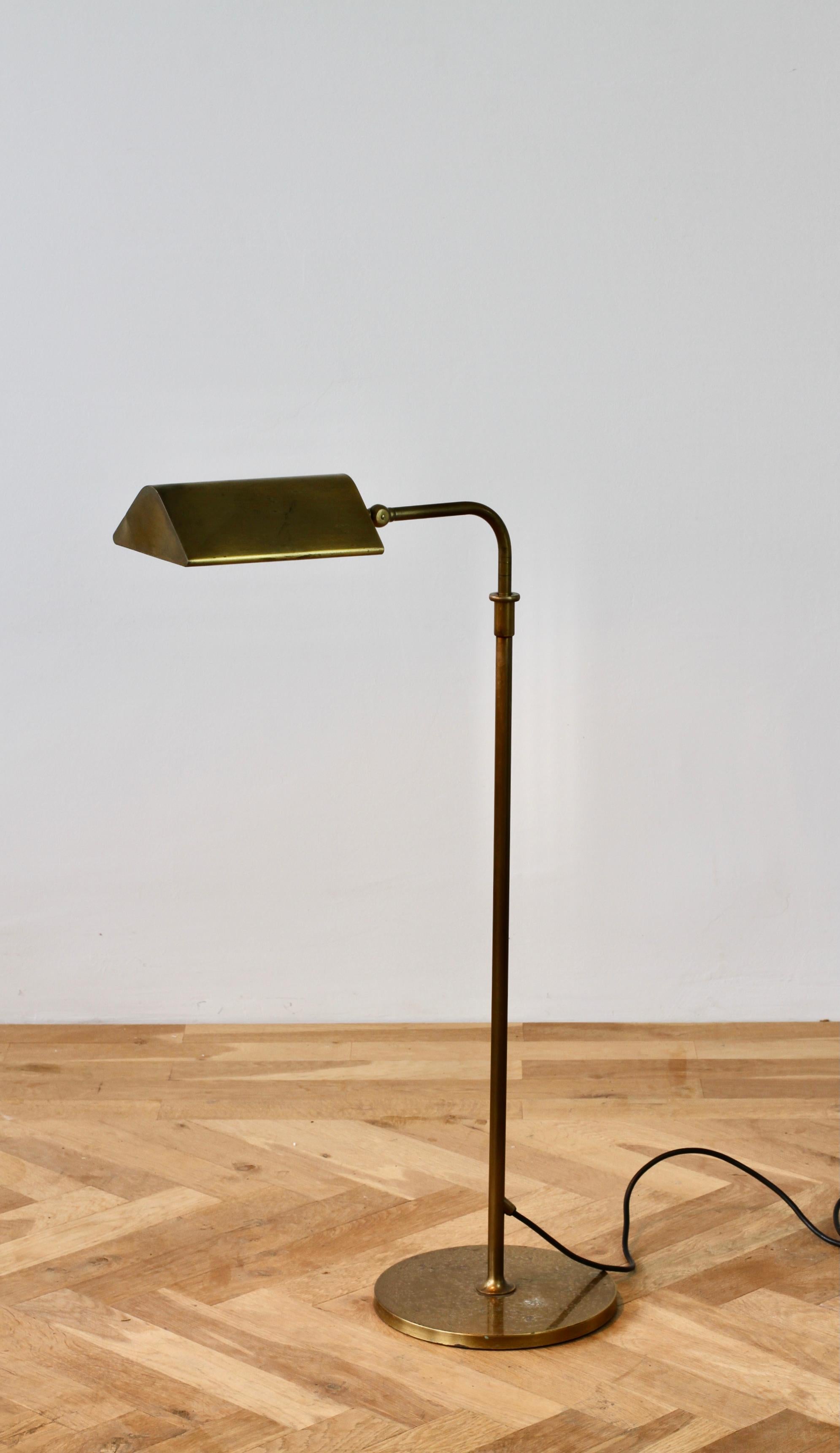 Florian Schulz Vintage Modernist Brushed Brass Adjustable Floor Lamp, circa 1985 For Sale 1