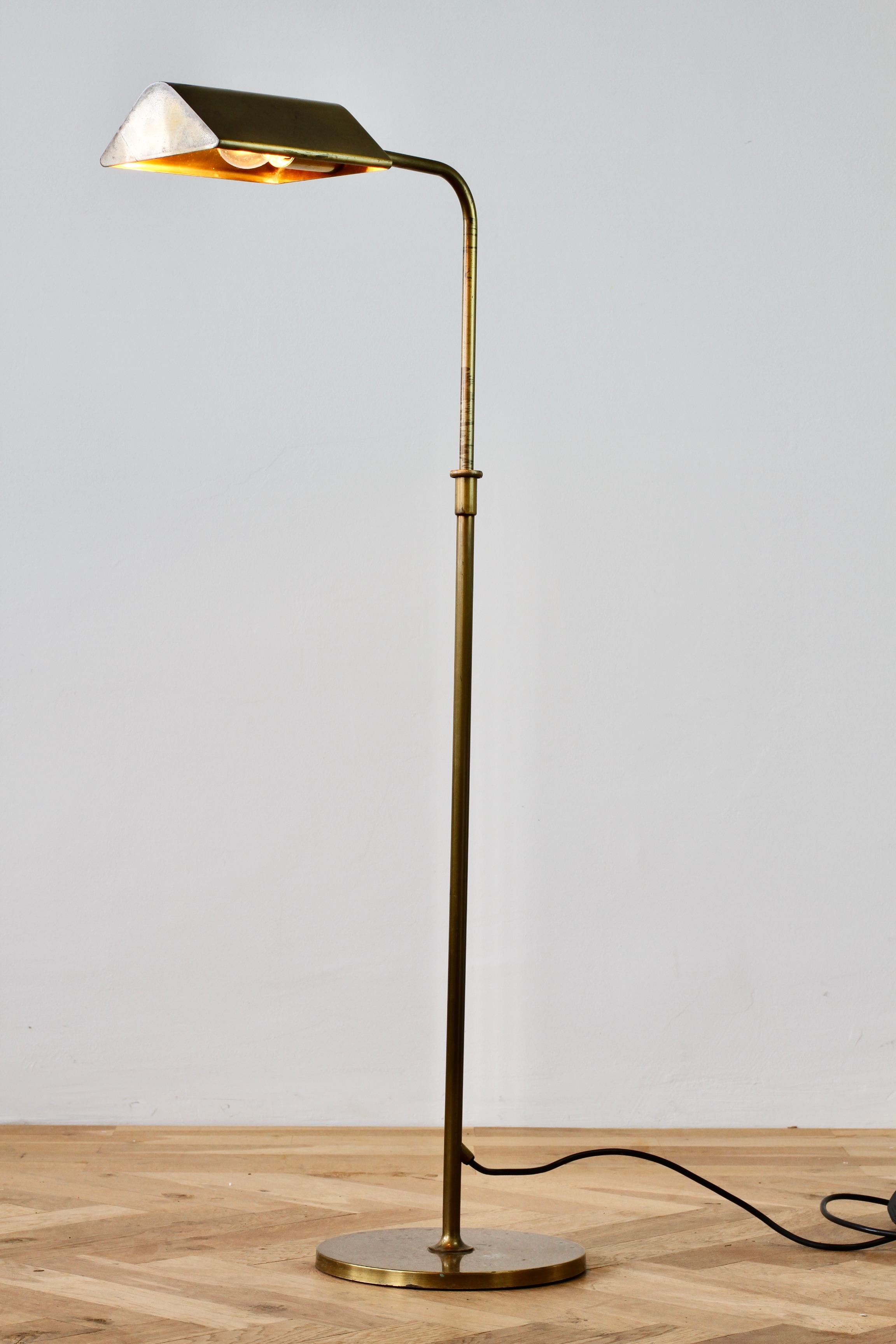 Florian Schulz Vintage Modernist Brushed Brass Adjustable Floor Lamp, circa 1985 For Sale 2