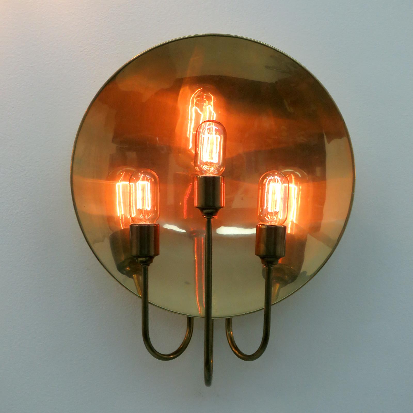 Florian Schulz 'W185', lampada da parete in ottone, 1960 In condizioni buone in vendita a Los Angeles, CA