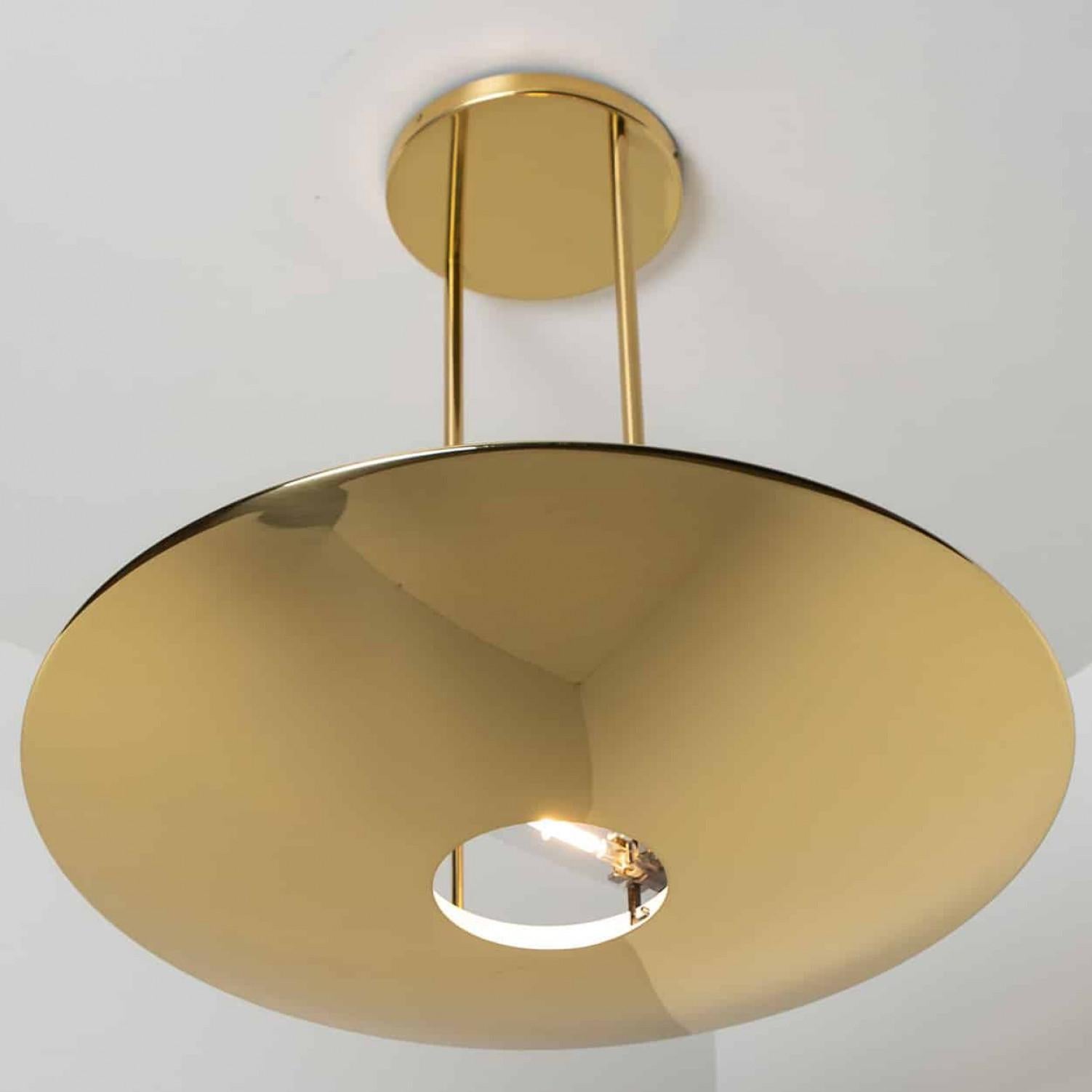 Moderno Florian Schulz XL Brass Pendant Lamp or Ceiling Fixture in vendita