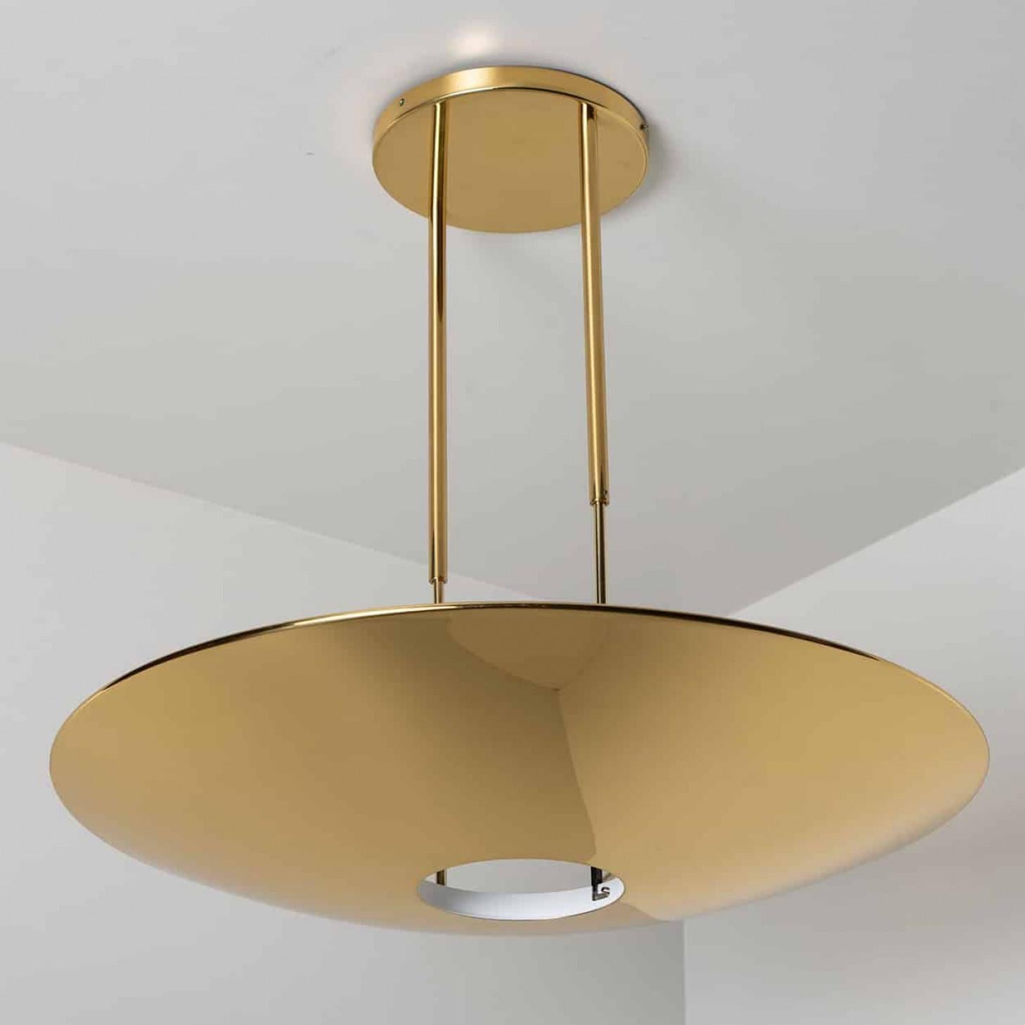 Florian Schulz XL Brass Pendant Lamp or Ceiling Fixture In condizioni buone in vendita a Rijssen, NL