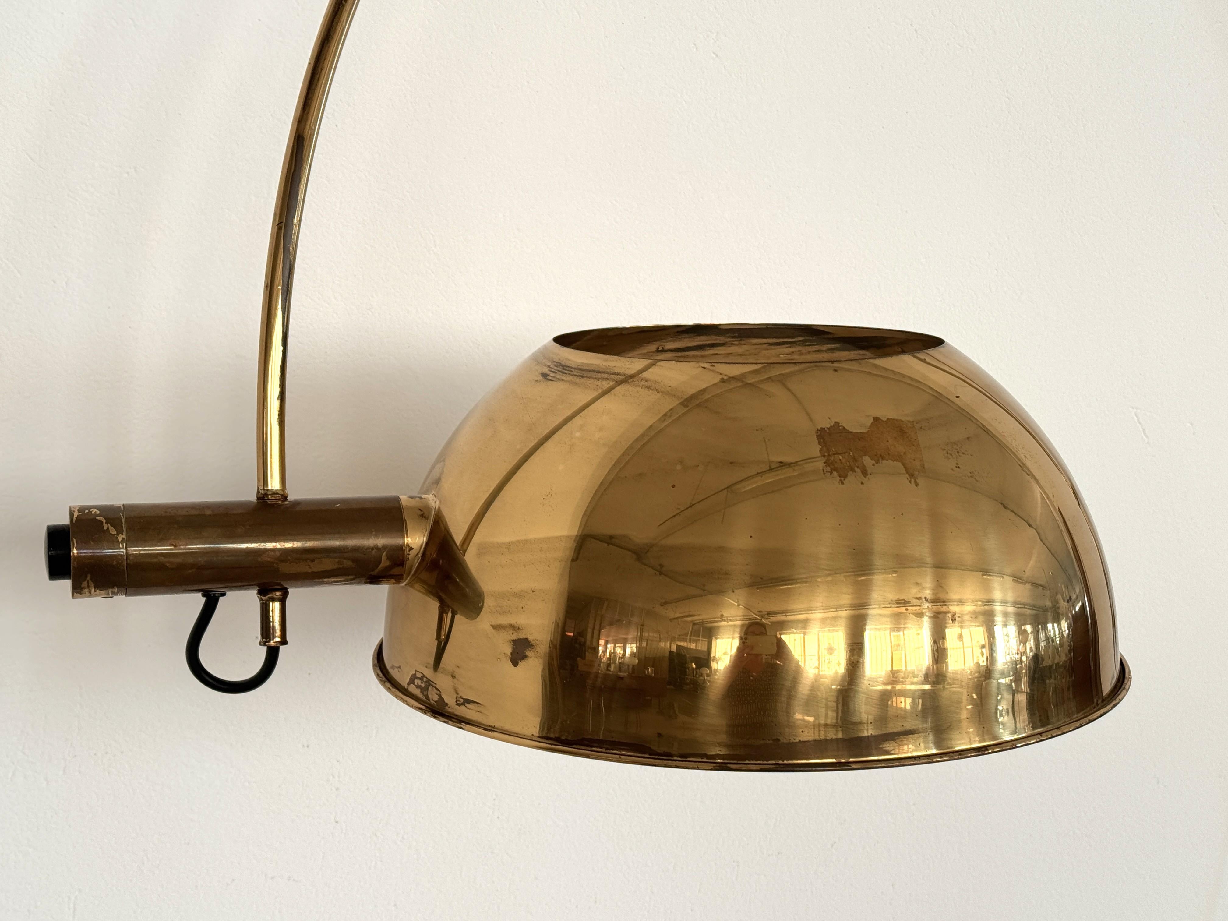 Florian Schulz XL Lámpara de Arco Vintage BOCA de pared en latón, años 70 en Bueno estado para la venta en Morazzone, Varese