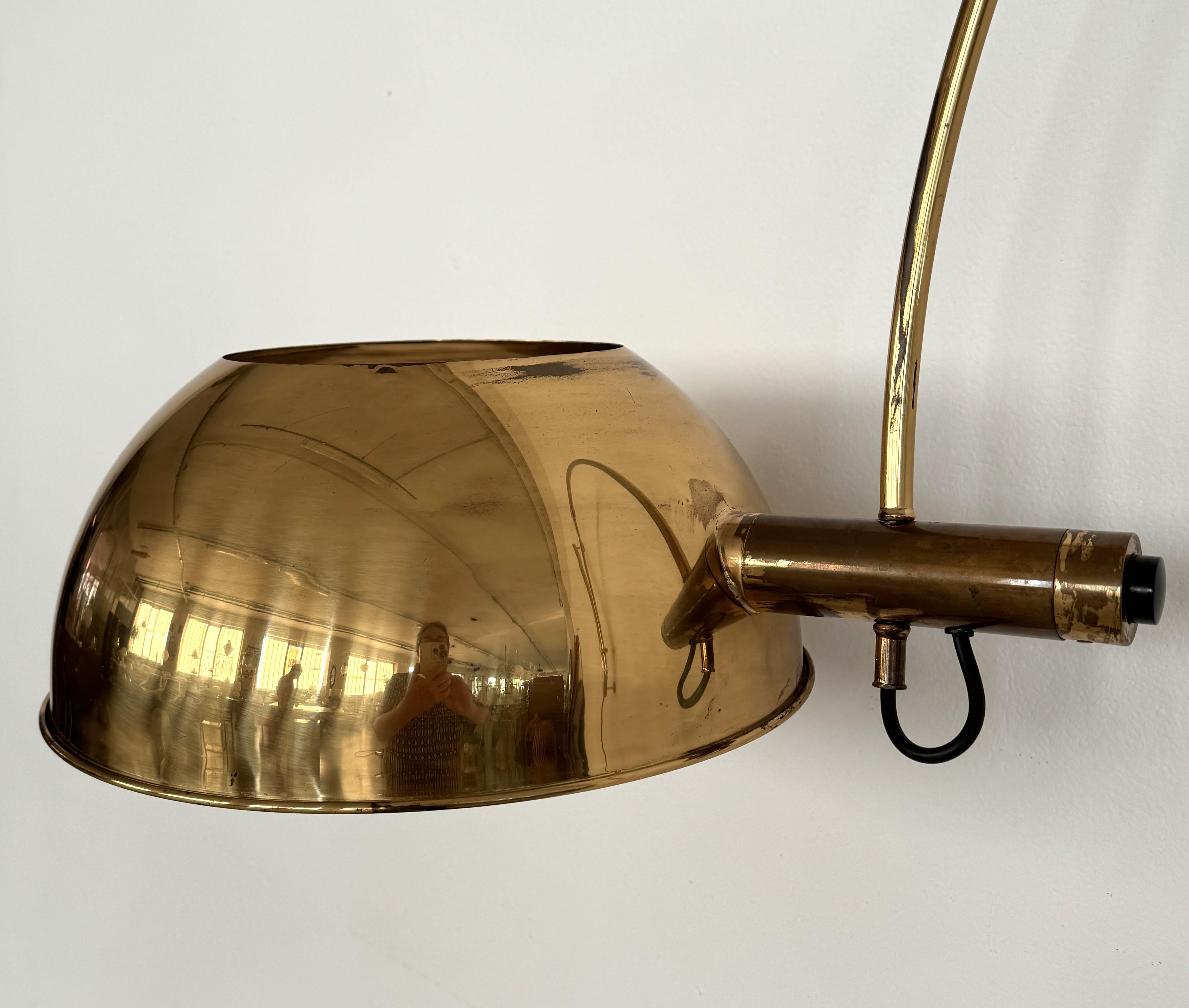 Florian Schulz XL Lámpara de Arco Vintage BOCA de pared en latón, años 70 en venta 2