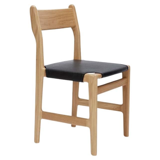 Chaise de salle à manger en cuir Floriano de Nikolai LaFuge