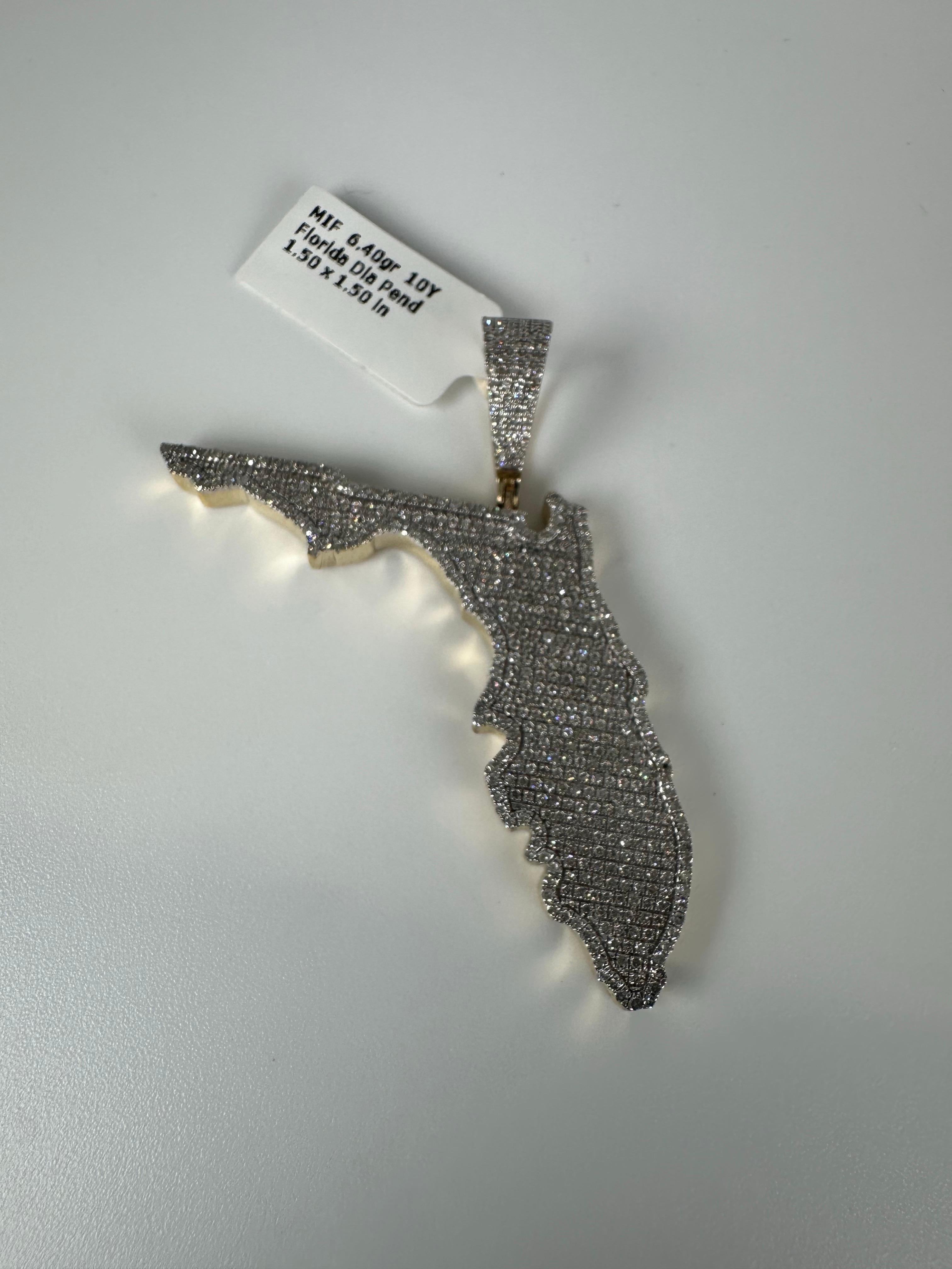 Colgante mapa de Florida diamante gran tamaño oro 10KT 0.50ct Corte redondo en venta