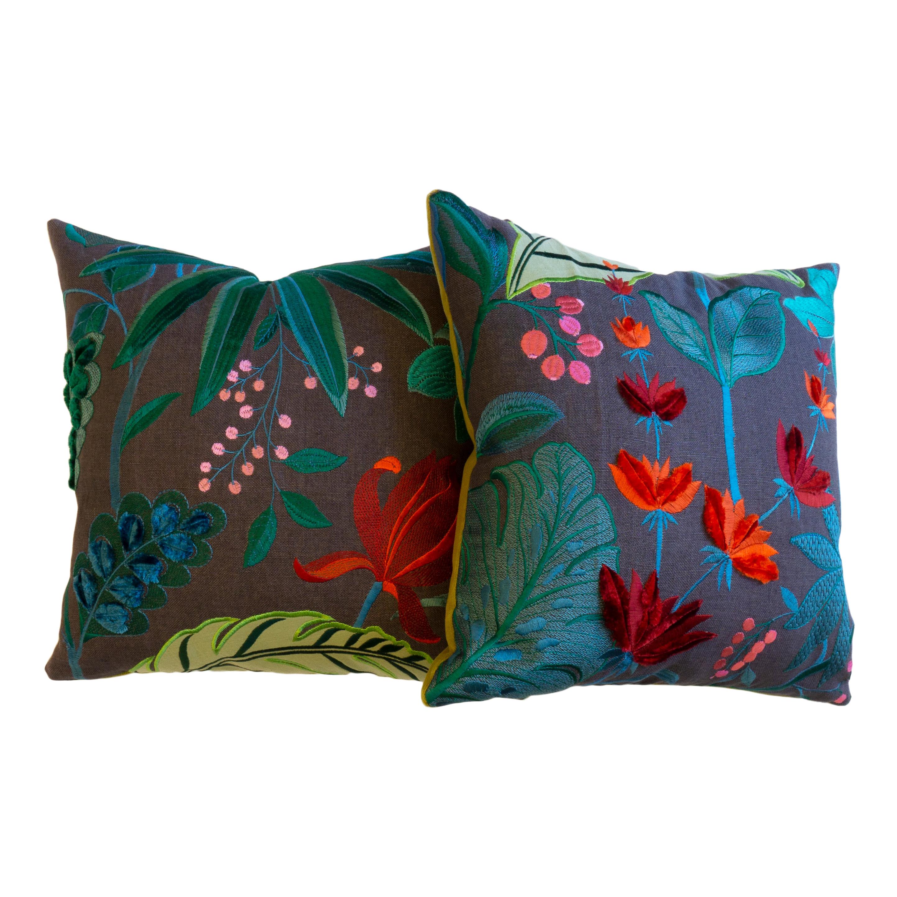 Floridita Throw Pillows with Floral Embroidery