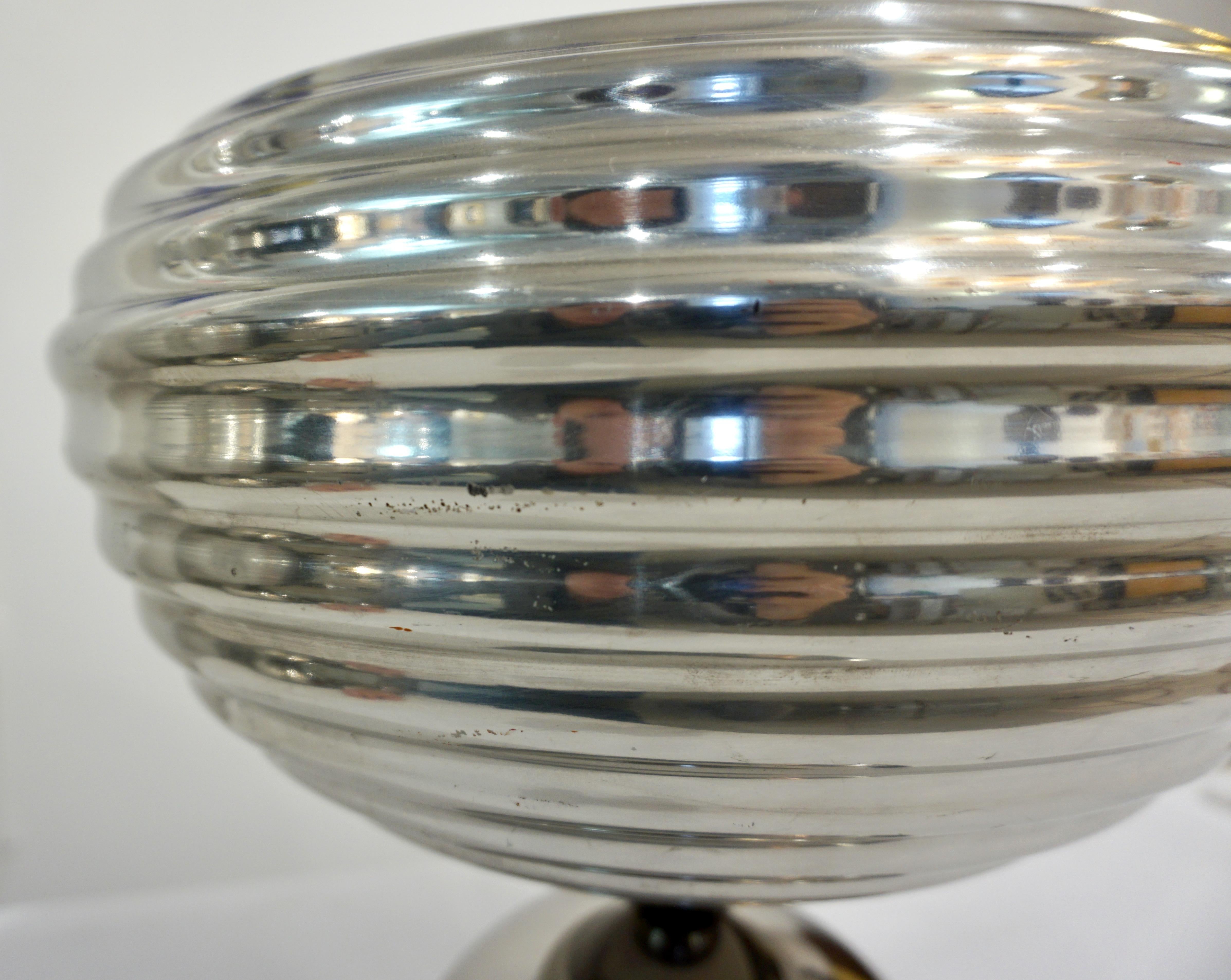 Flos 1960s Silver Tone Pair of Castiglioni Round Polished Aluminum Table Lamps 10