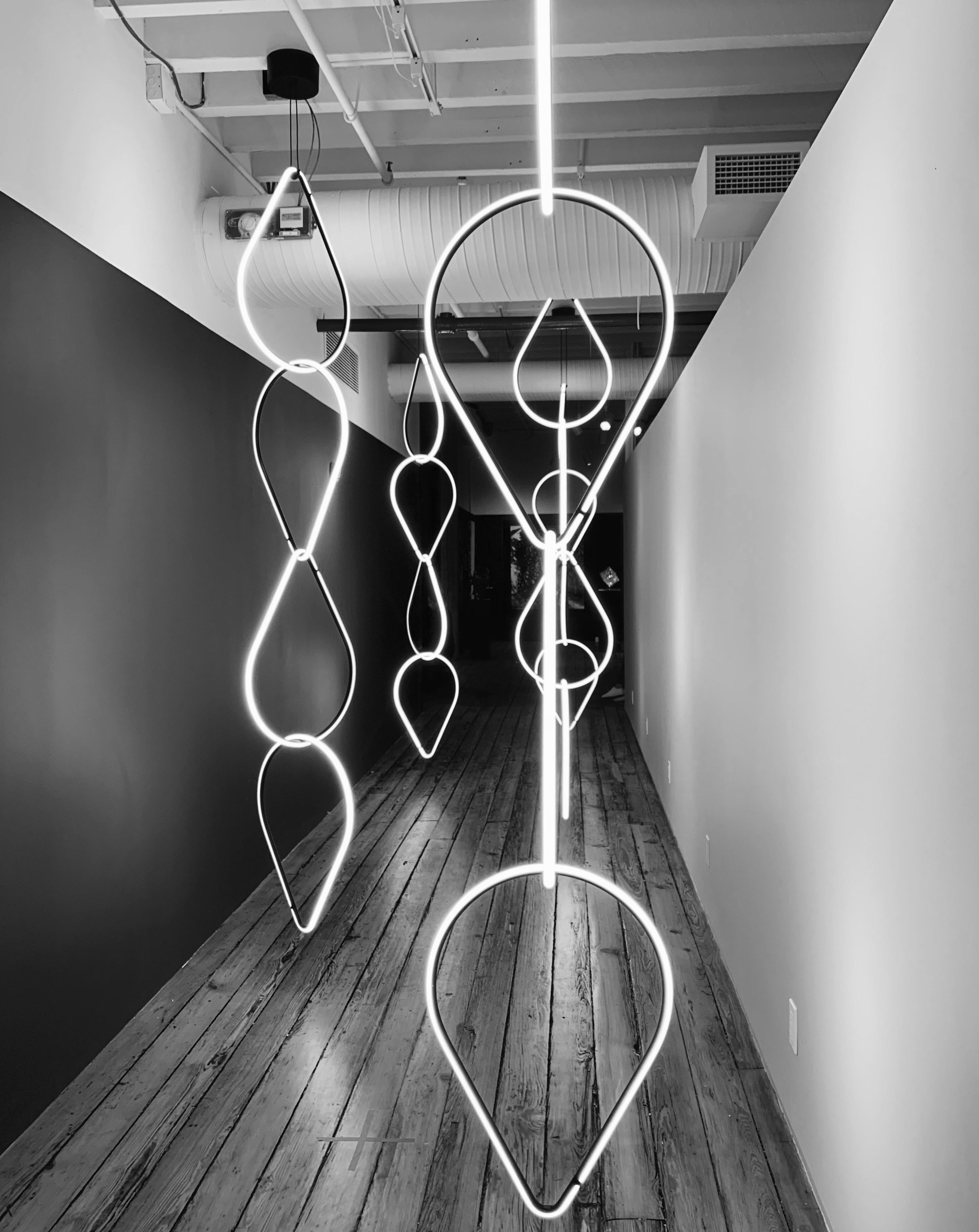 Arrangements is a modular system of geometric light elements that can be combined in different ways, creating multiple compositions into individual chandeliers. Each unit simply attaches onto the previous one as if resting, balancing perfectly as a