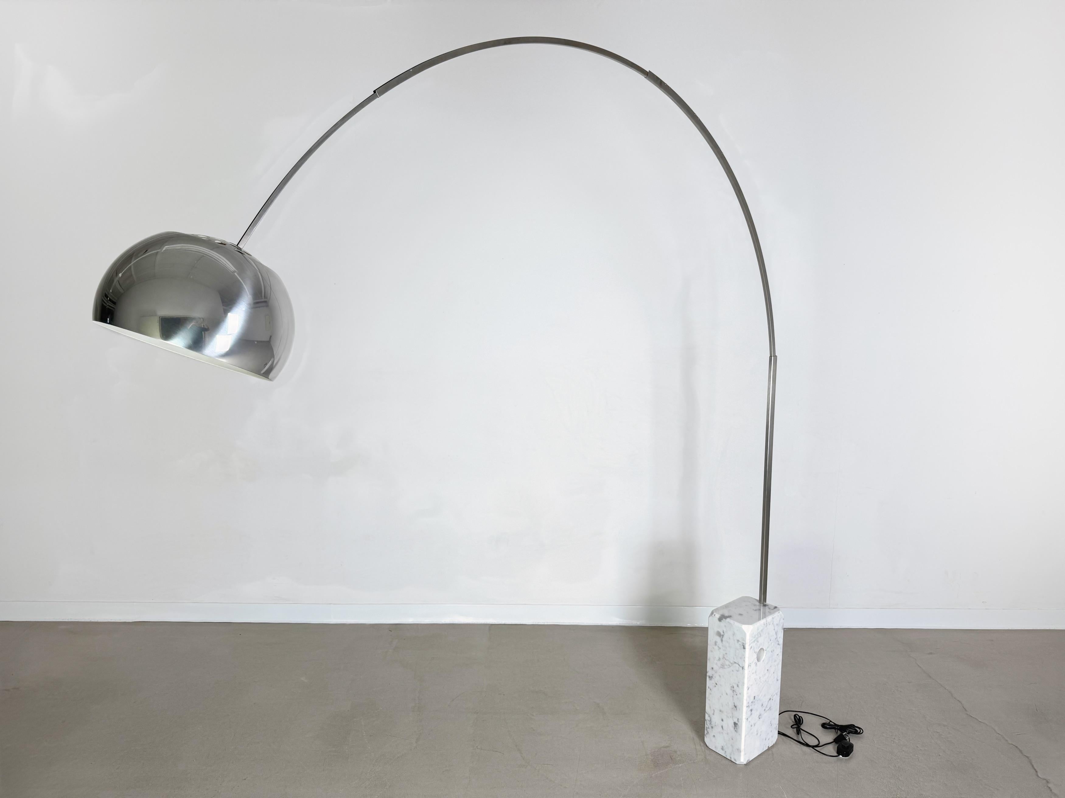 Italian Flos Arco arc lamp Achille & Pier Giacomo Castiglioni marble For Sale