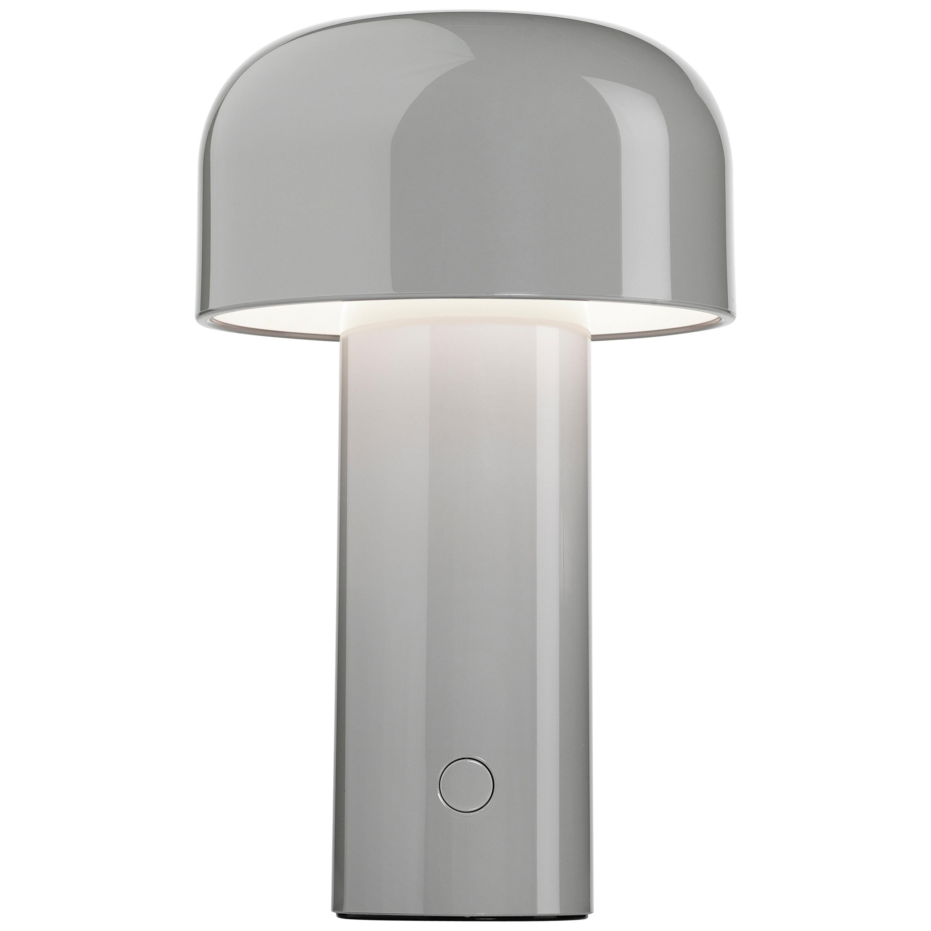 Bellhop Grigio Lampada da tavolo o da scrivania portatile ricaricabile senza fili per FLOS in vendita