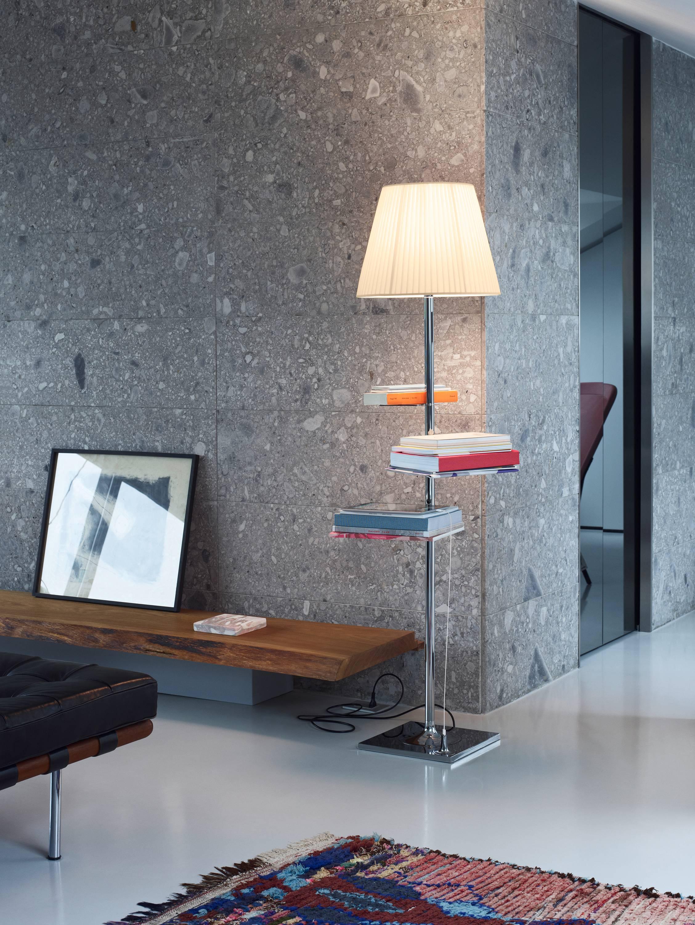 Moderno FLOS Bibliotheque Nationale Lampada da terra cromata con paralume trasparente, Philippe Starck in vendita