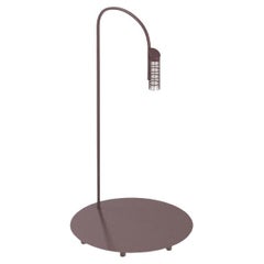 Lampadaire d'extérieur Flos Caule 2700K Modèle 2 en marron foncé avec abat-jour au niveau du cou