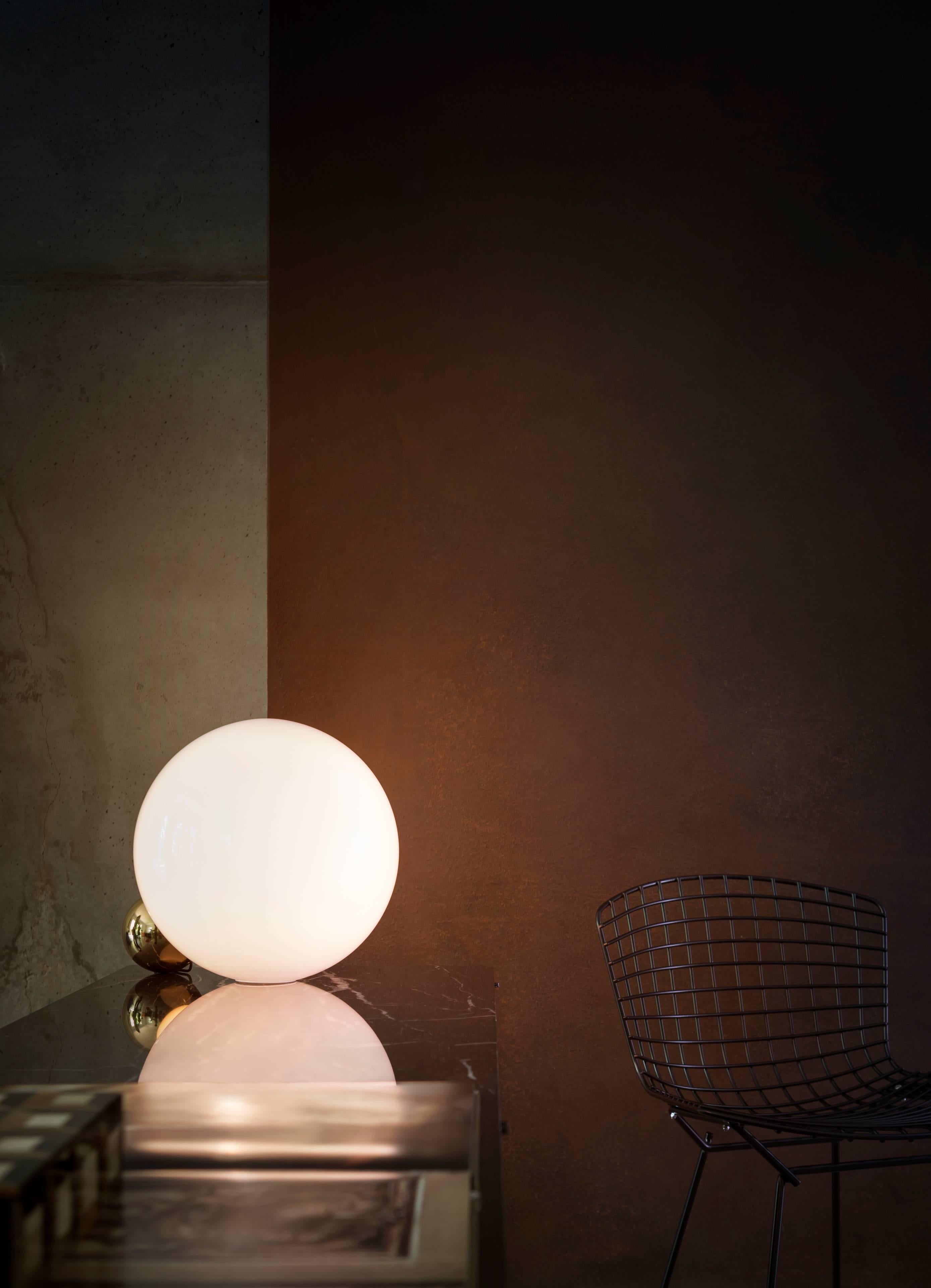 Moderne Lampe de bureau FLOS copycat en or par Michael Anastassiades en vente