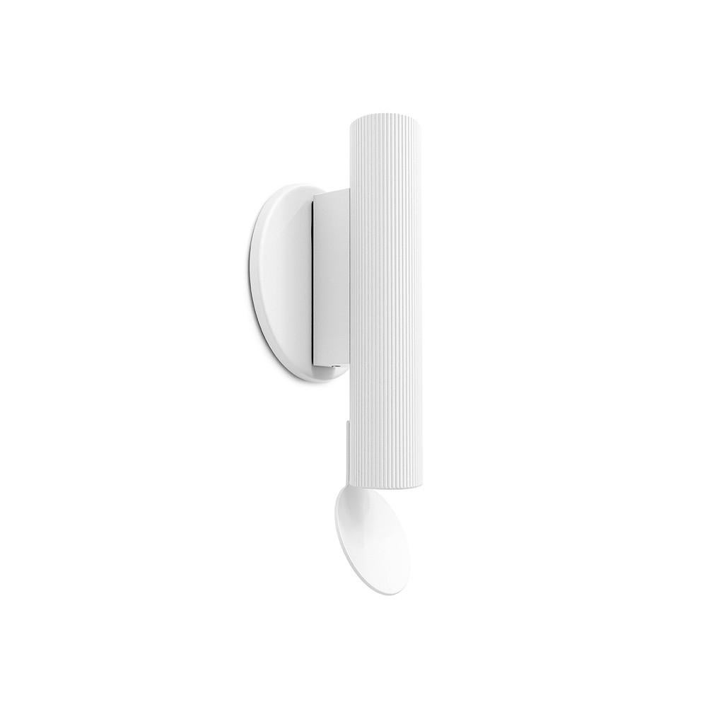 Flos Flauta Spiga 3000K Small Indoor/Outdoor Wall Sconce in White by Patricia Urquiola

Inspired by the shapes of organs and flutes, Flauta's dual spotlights stand out thanks to a small circular reflector that captures and reverberates the light