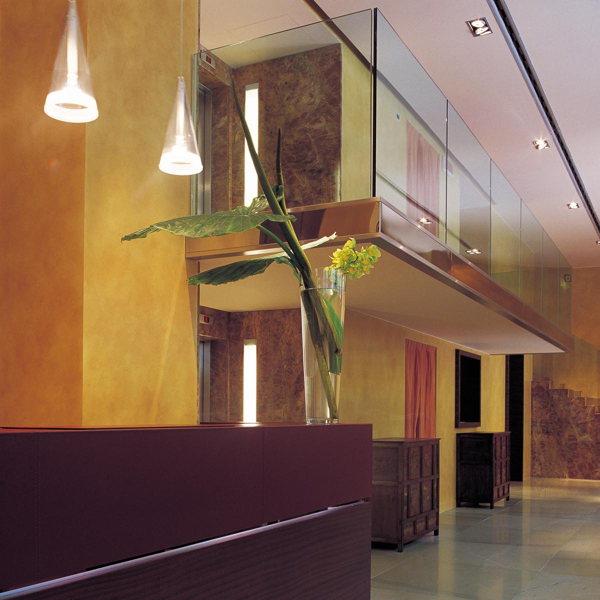 XXI secolo e contemporaneo Flos Fucsia 1 Lampada a sospensione con Corde Trasparenti di Achille Castiglioni in vendita