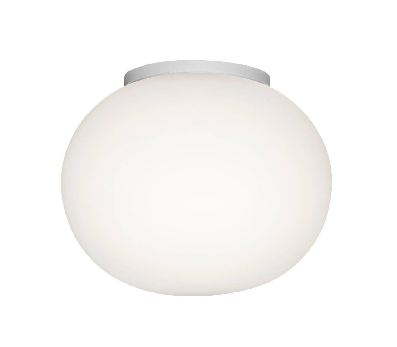 FLOS Glo-Ball Zero Ceiling & Wall Lamp by Jasper Morrison
Part of the popular Glo Ball Series, the Glo Ball Zero Ceiling & wall lamp was created in 1998 by artist Jasper Morrison to invoke the radiant calm of a full moon. This unique light has a