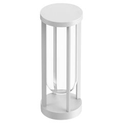 Lámpara de pie Flos In Vitro Bollard 1 0-10V 2700K en blanco de Philippe Starck