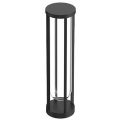 Lámpara de pie Flos In Vitro Bollard 2 0-10V 3000K en negro de Philippe Starck