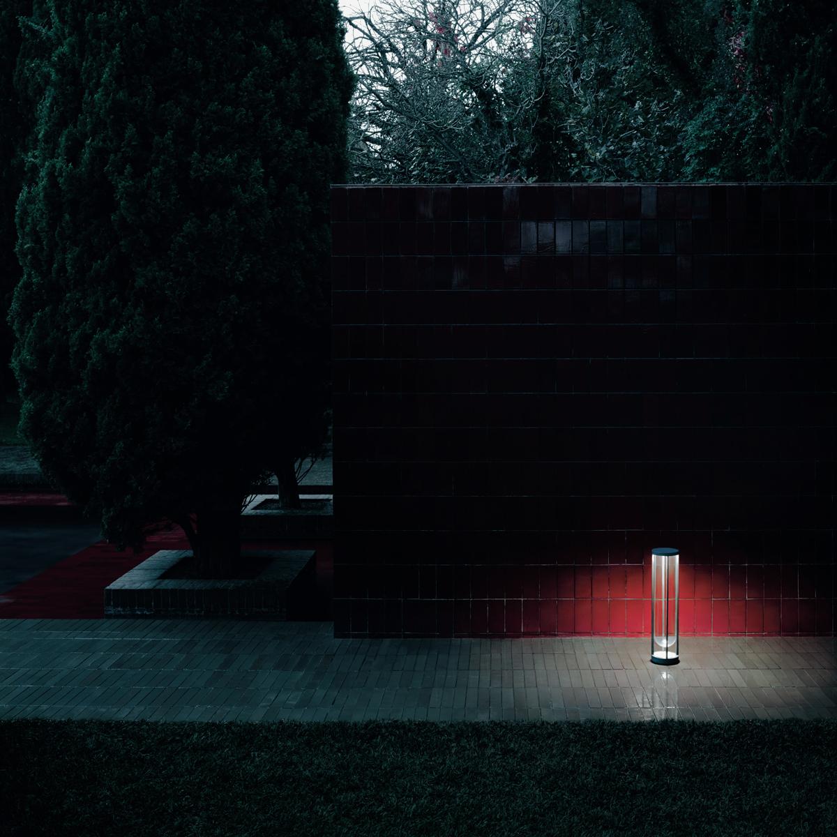 Poudré Flos In Vitro Bollard 2 2700K LED Floor Lamp in Black by Philippe Starck en vente