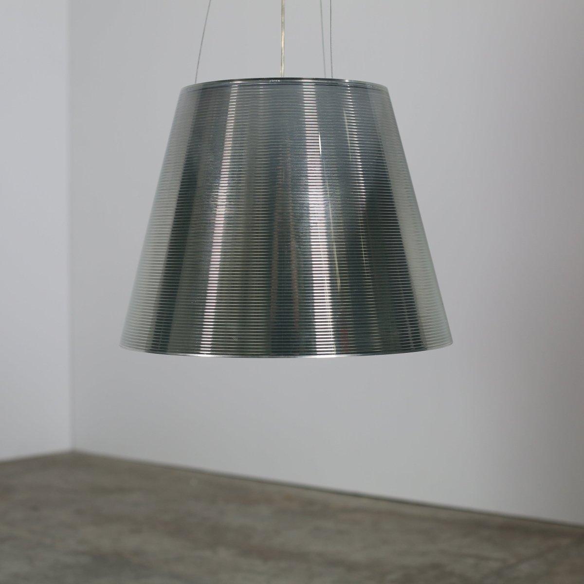 Flos KTribe Suspension Light by Philippe Starck In Good Condition For Sale In Basildon, London
