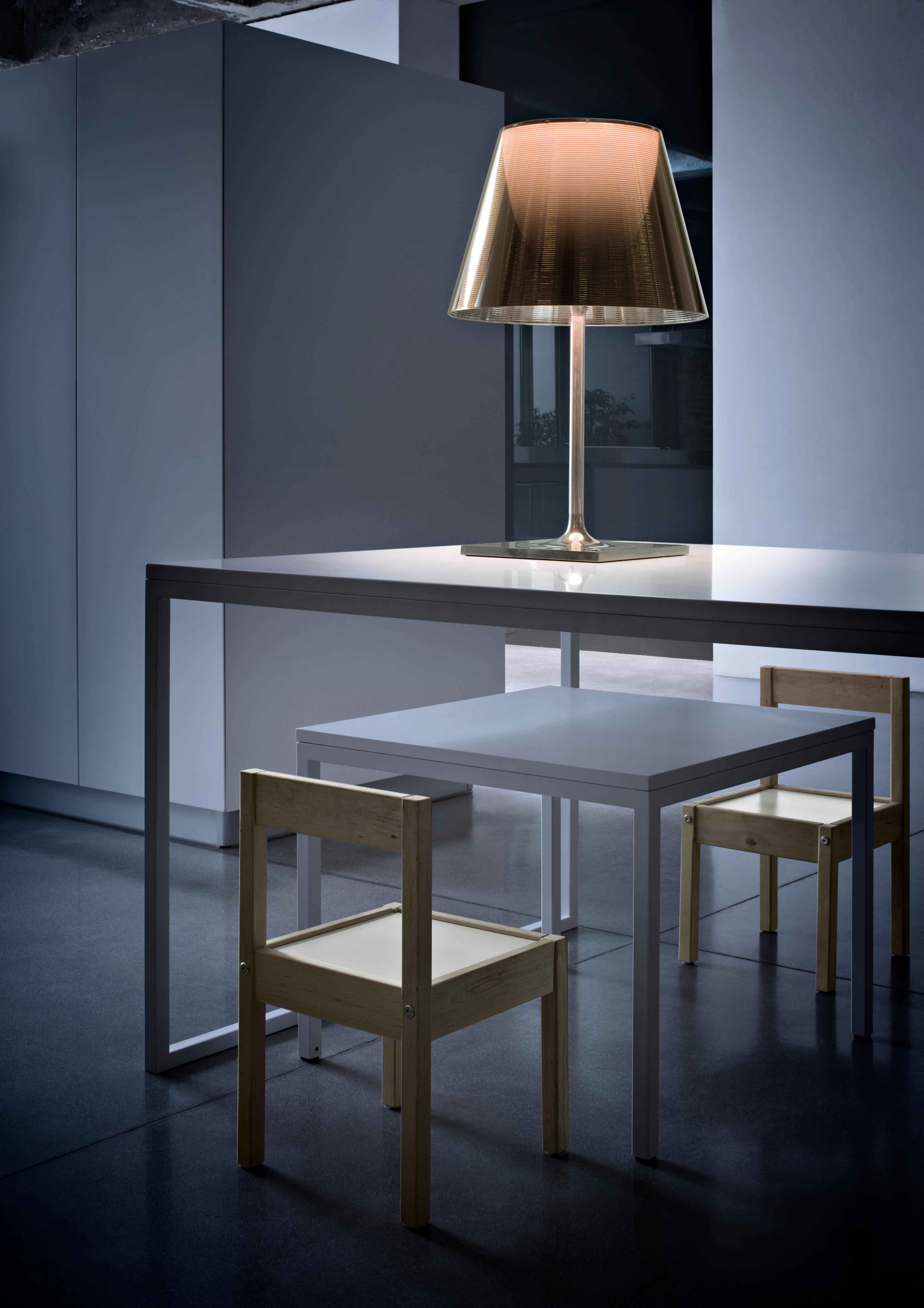 Moderne Lampe de bureau FLOS Ktribe T1 en chrome avec diffuseur Fumèe de Philippe Starck en vente