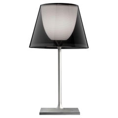 Flos Ktribe Tischlampe in Grau und Fumee von Philippe Starck