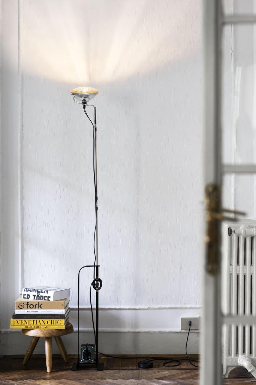 In 2019, FLOS USA introduces a limited-edition matte-black version of the global design icon, Toio designed by Achille and Pier Giacomo Castiglioni for FLOS in 1962. Toio’s steel base is rendered in a dark embossed finish and the visible transformer
