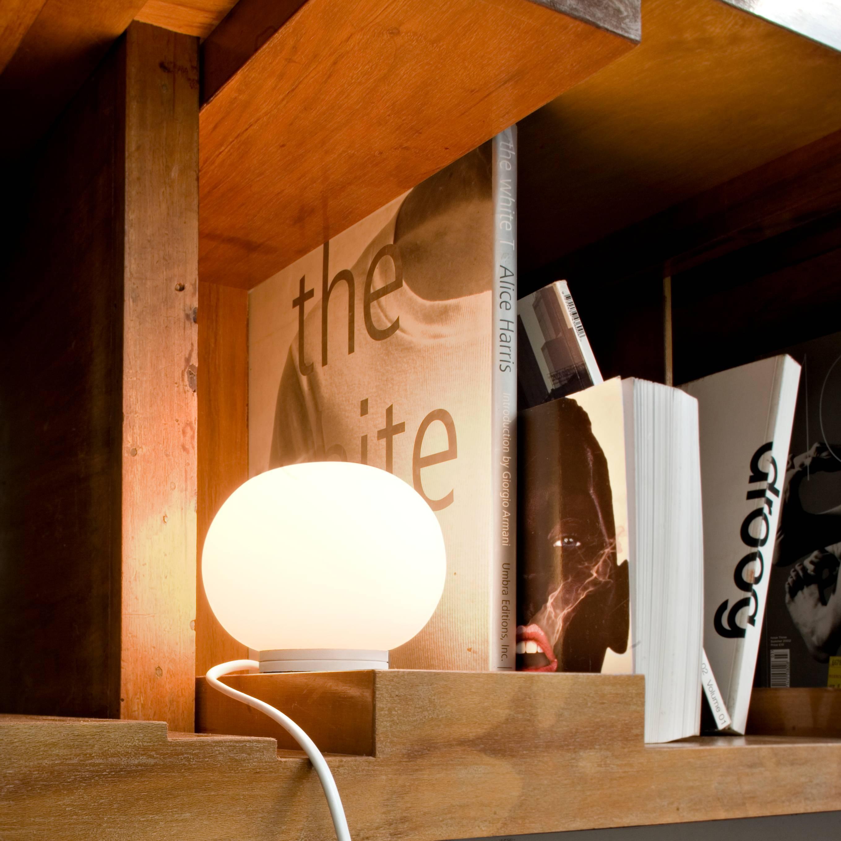 FLOS Mini-Glo-Ball-Tischlampe von Jasper Morrison im Zustand „Neu“ im Angebot in Brooklyn, NY