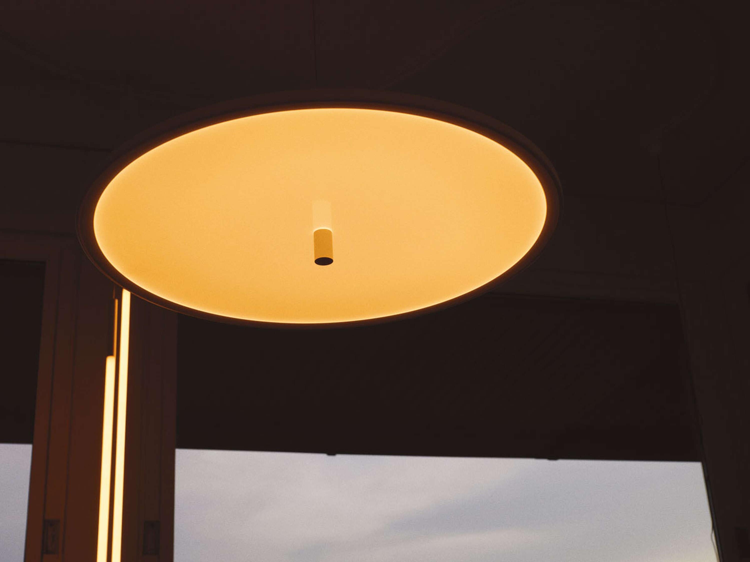 Lampe suspendue Flos My Disc en aluminium et polycarbonate de couleur blanc mat Neuf - En vente à Brooklyn, NY