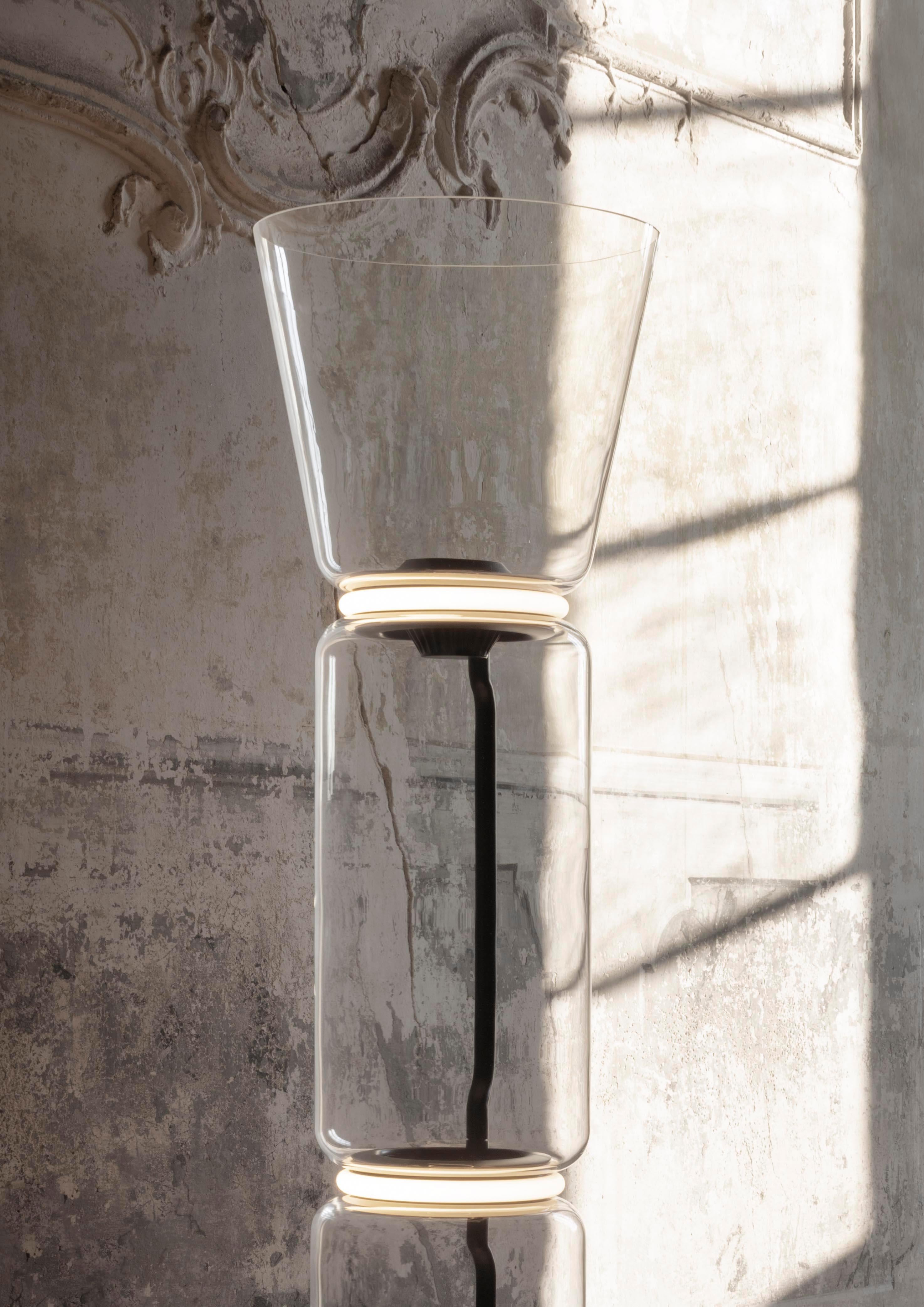 Moderno Lampada da terra Noctambule di Flos con 2 cilindri, cono e base di Konstantin Grcic in vendita