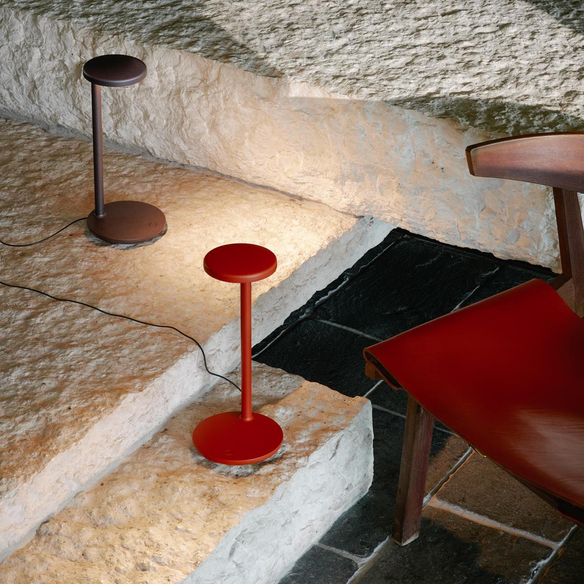 Flos Oblique 2700K Table Lamp in Anthracite by Vincent Van Duysen For Sale 5