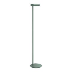 Lampada da terra Flos Oblique 3000K in Salvia con USB-C di Vincent Van Duysen
