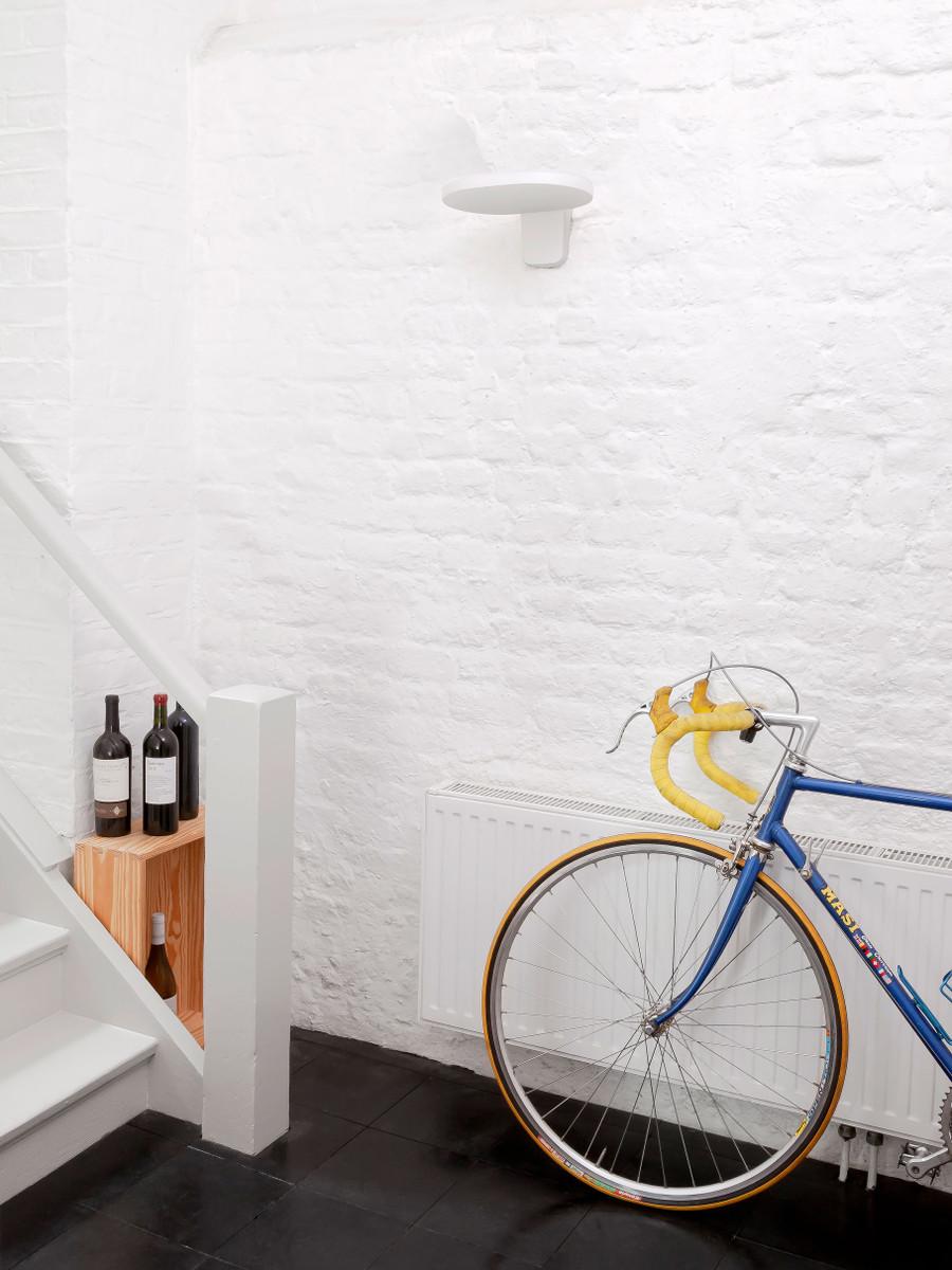 Aplique de pared grande Flos Oplight W2 en negro satinado by Jasper Morrison Siglo XXI y contemporáneo en venta