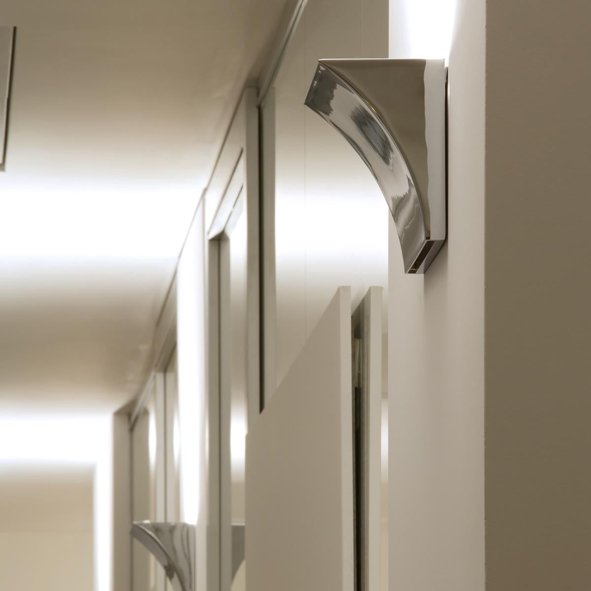 Flos Pochette Up LED-Wandleuchte von Rodolfo Dordoni (Moderne) im Angebot