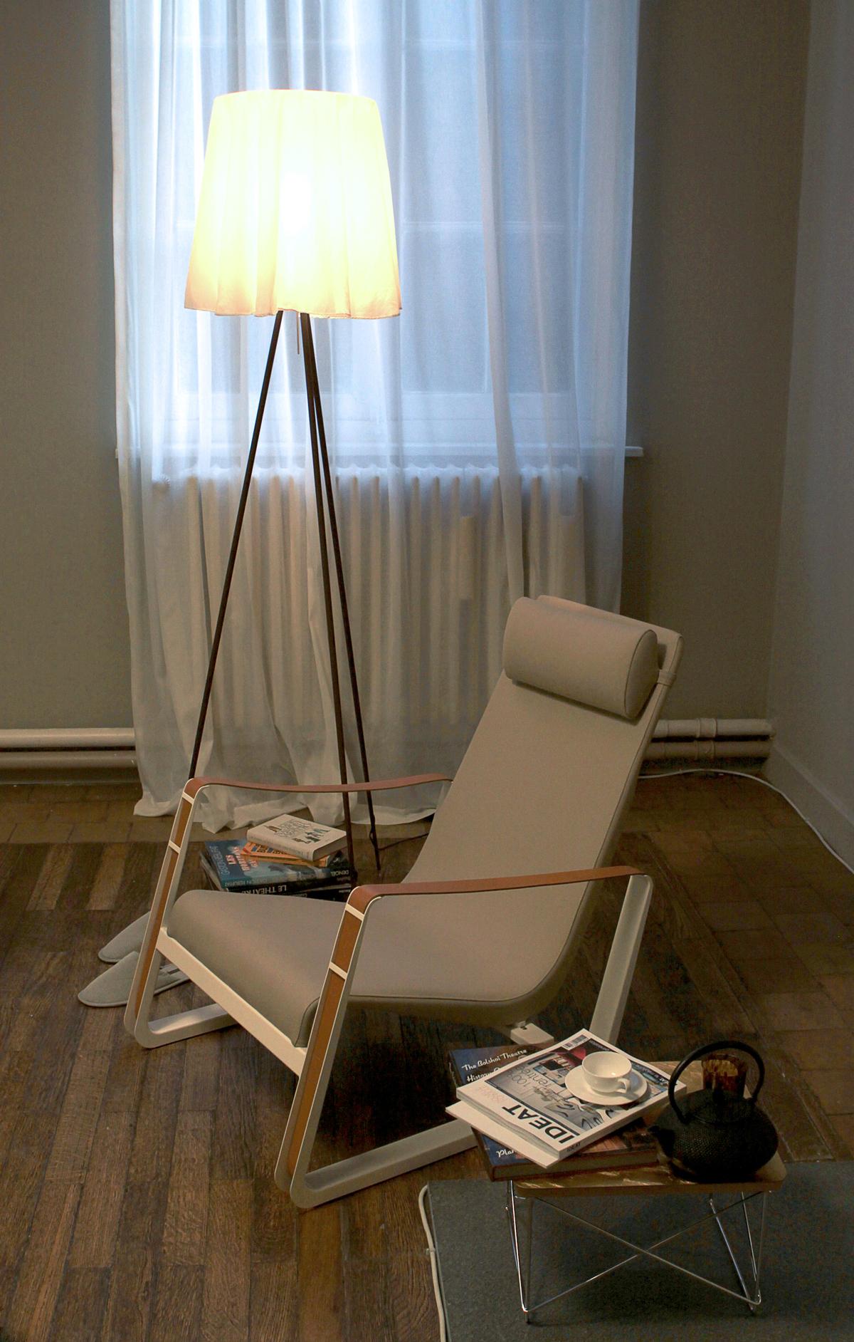 Modern FLOS Rosy Angelis Floor Lamp in Grey by Philippe Starck For Sale