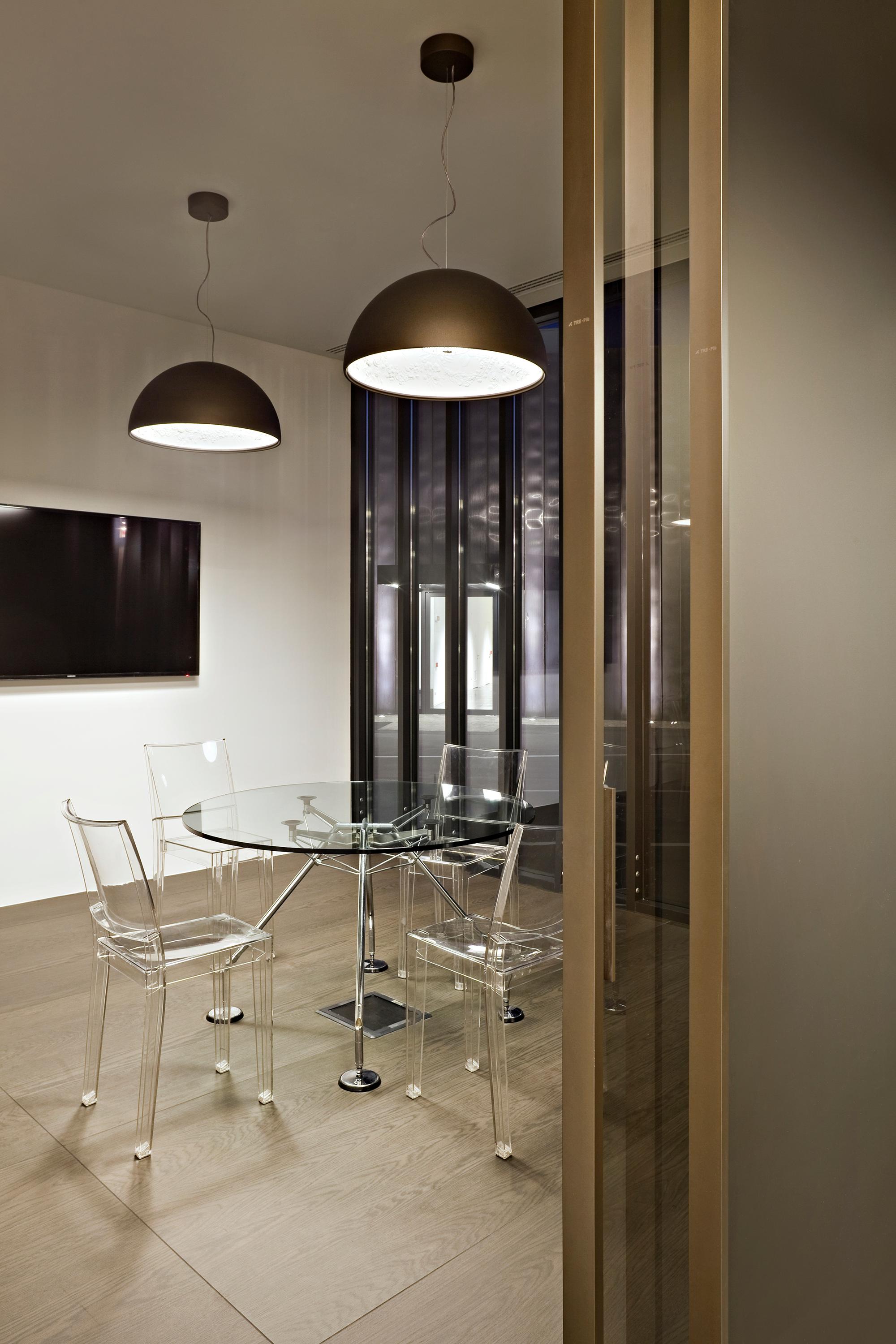 Moderno FLOS Skygarden S1 - Lampada a sospensione alogena in oro di Marcel Wanders in vendita