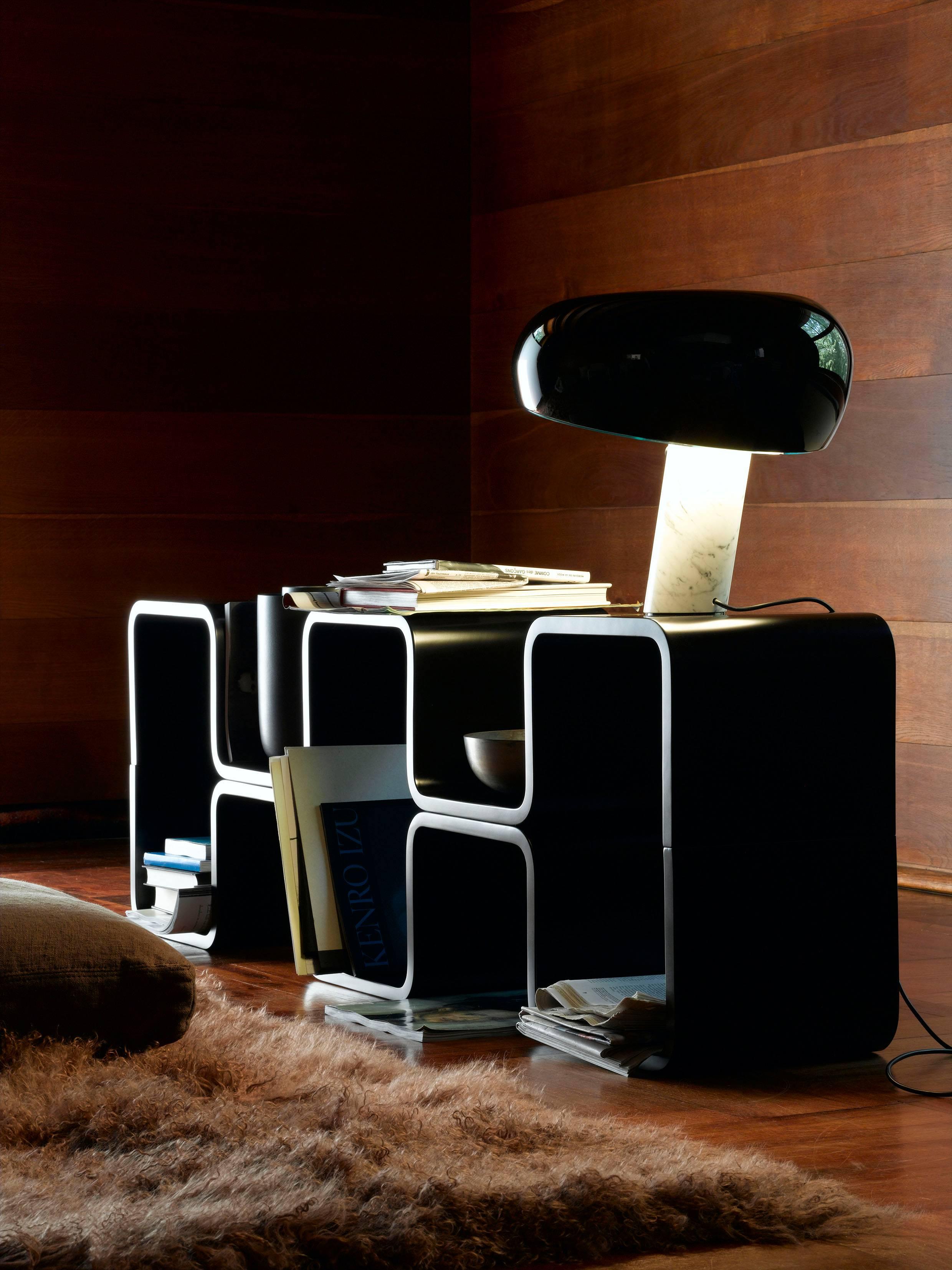 Moderne Lampe de table Snoopy noire d'Achille & Pier Giacomo Castiglioni en vente