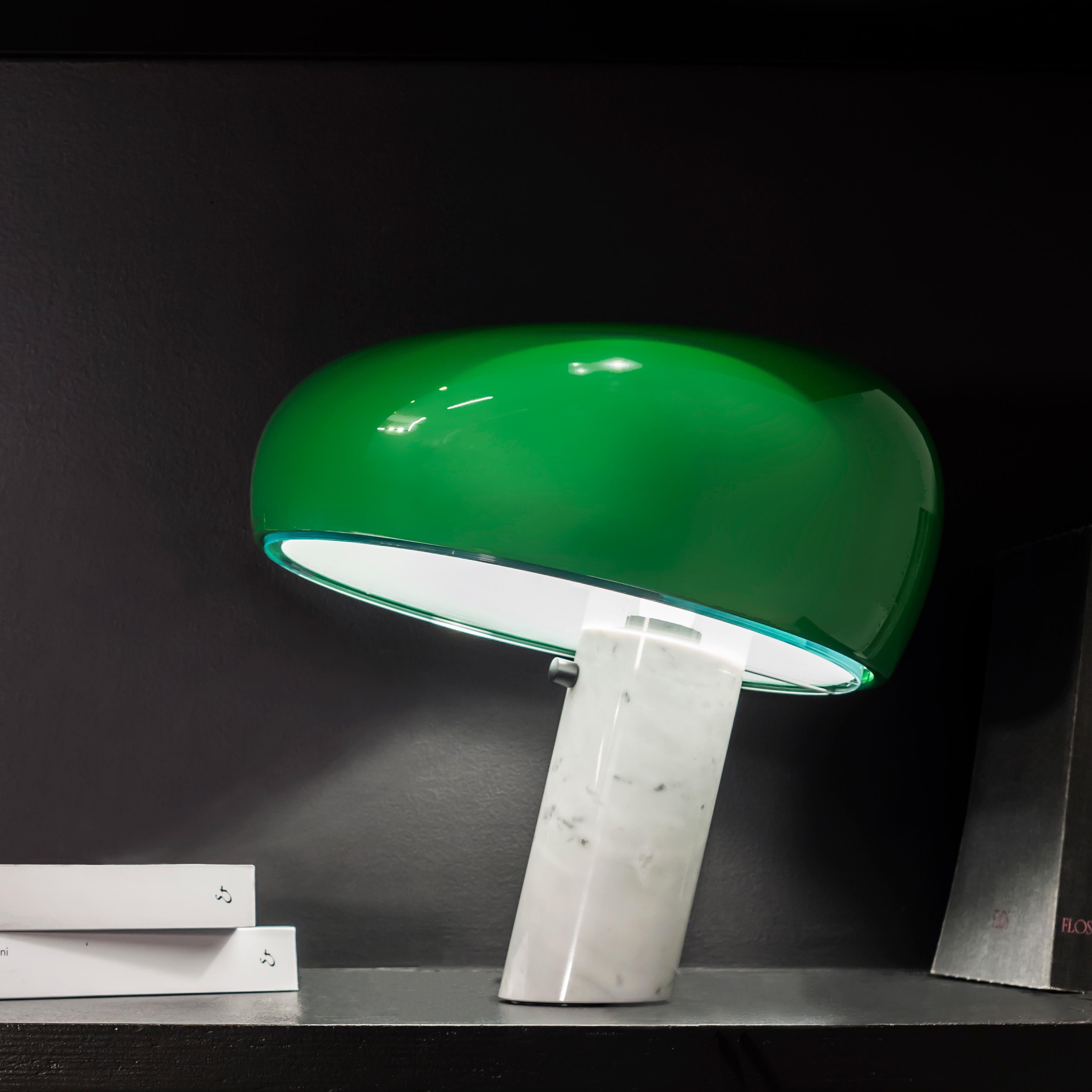 FLOS Snoopy Table Lamp in Green by Achille & Pier Giacomo Castiglioni In New Condition For Sale In Syosset, NY