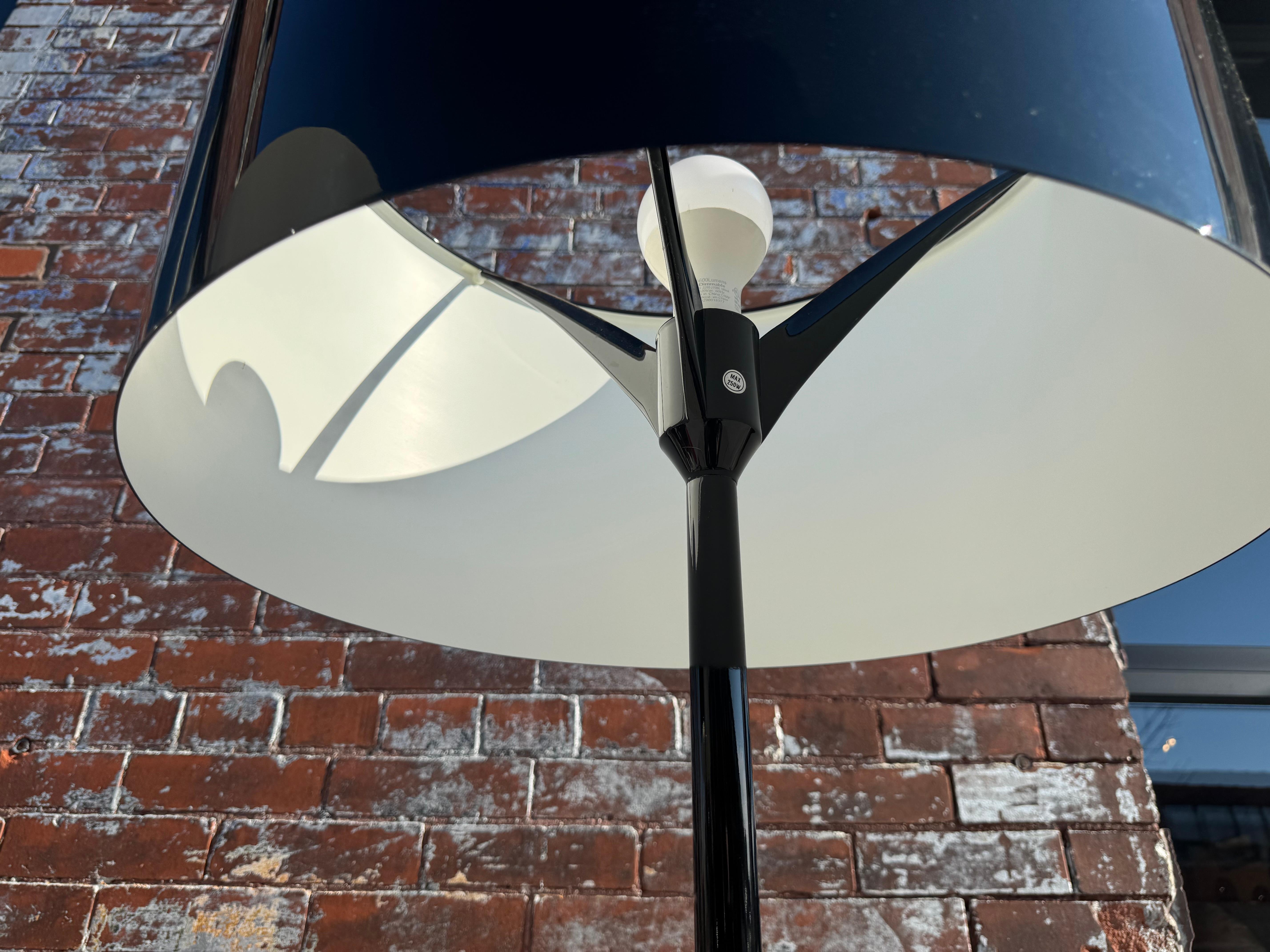 Lampadaire FLOS Spun Light by Sebastian Wrong / post modernism , ITALIE en vente 1