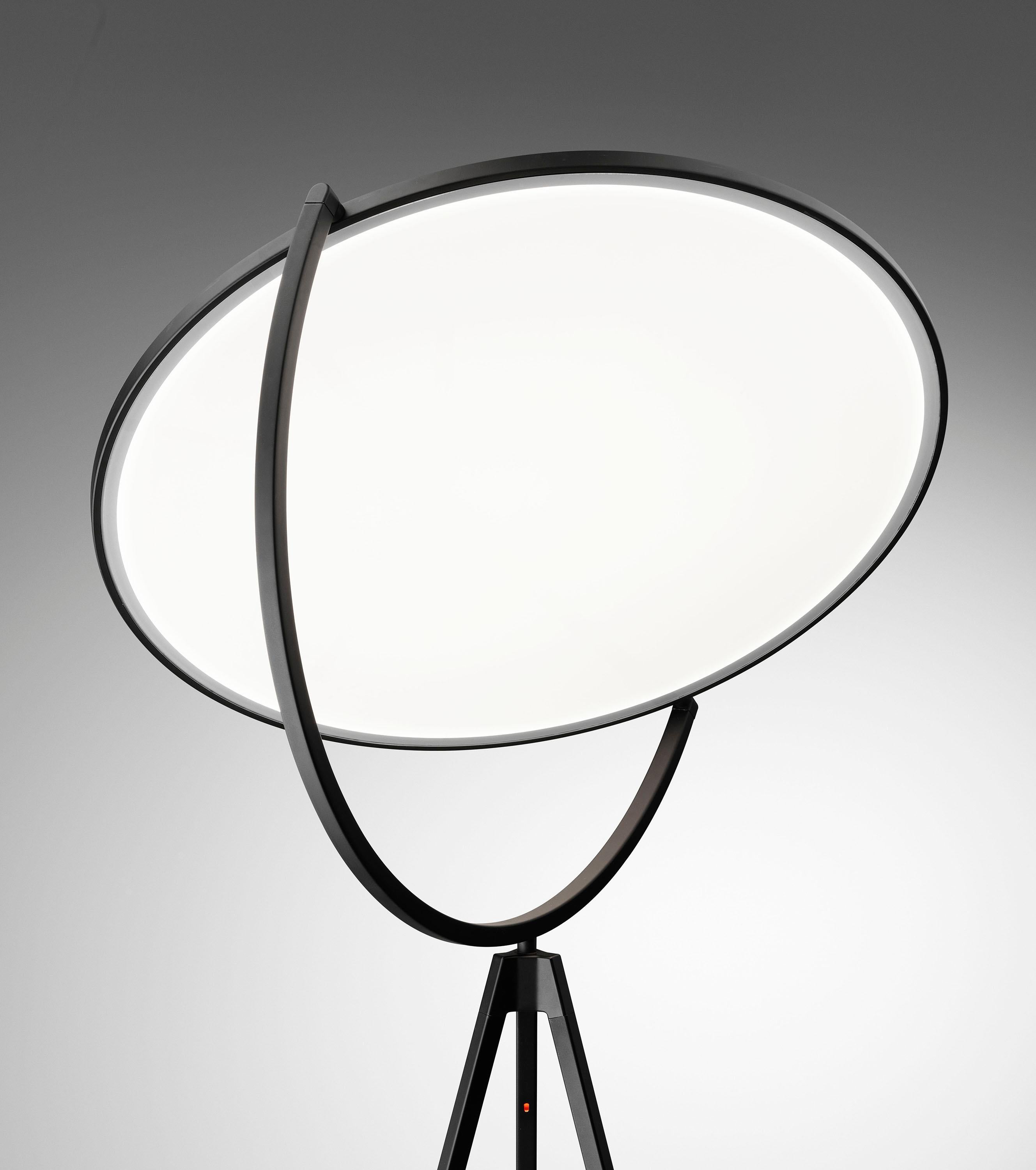 FLOS Superloon Floor Lamp in Black by Jasper Morrison In New Condition For Sale In Brooklyn, NY